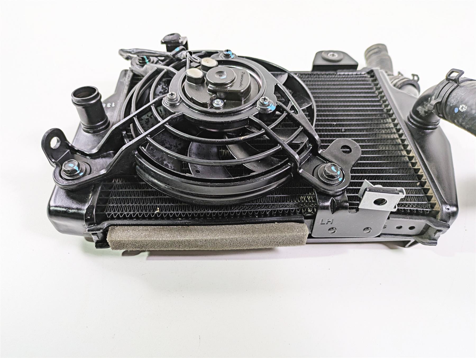2024 Triumph Tiger 900 GT Left Radiator Fan Reservoir Hoses - Read T2104610 {{ shop.shopifyCountryName }} - Mototech271