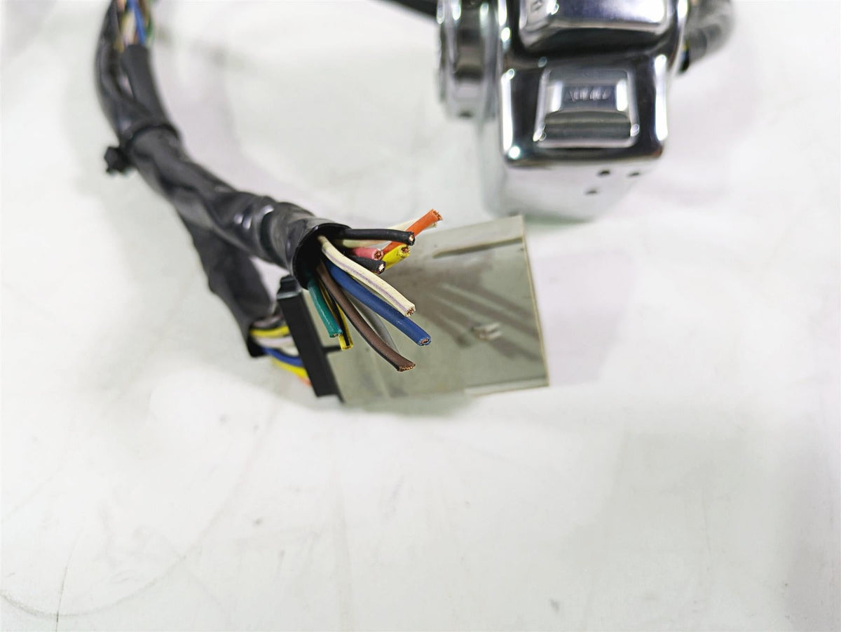 2010 Harley Touring FLHX Street Glide Left Right Chrome Control Switch 71682-06A {{ shop.shopifyCountryName }} - Mototech271
