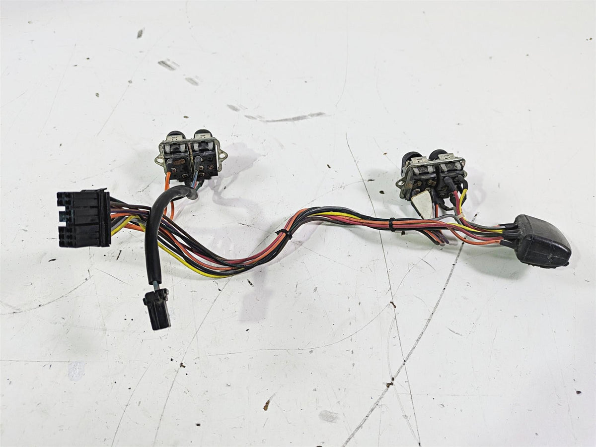 2007 Harley Touring FLHTCU SE CVO E-Glide Auxiliary Switch Set 70290-07 {{ shop.shopifyCountryName }} - Mototech271