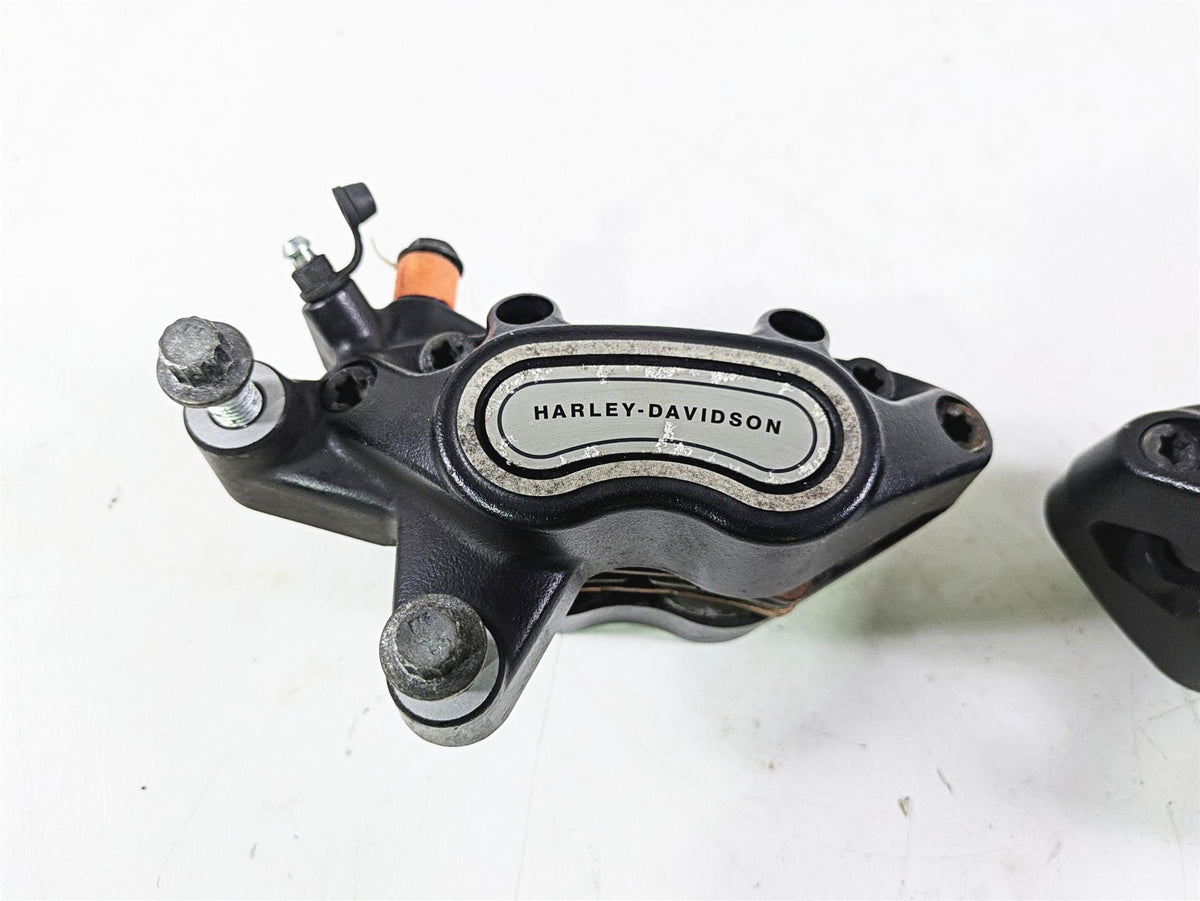 2018 Harley Softail FXFBS Fat Bob Front Brake Caliper Set 41300095 41300205 {{ shop.shopifyCountryName }} - Mototech271