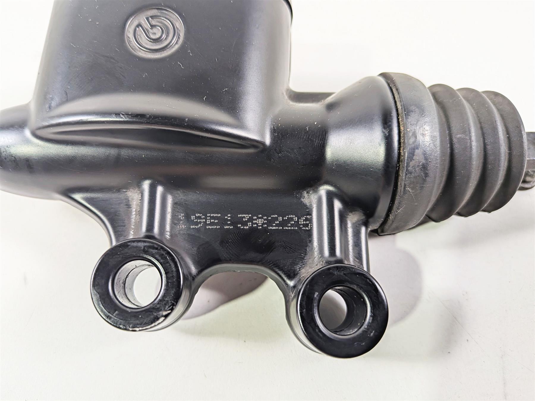 2020 Harley Touring FLTRK Road Glide Rear Brake Master Cylinder 41700028A {{ shop.shopifyCountryName }} - Mototech271