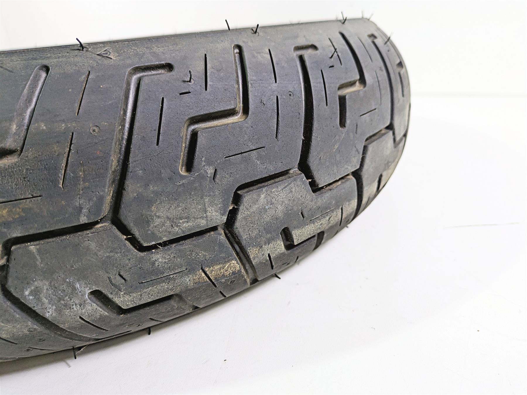 Used Rear Motorcycle Harley Tire Dunlop D401T 150/80R16 DOT2923 45064088 {{ shop.shopifyCountryName }} - Mototech271