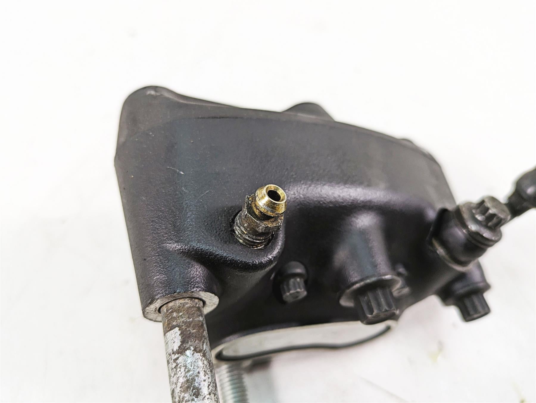 2006 Harley FLSTI Softail Heritage Front Brake Caliper + Line 44046-00D {{ shop.shopifyCountryName }} - Mototech271