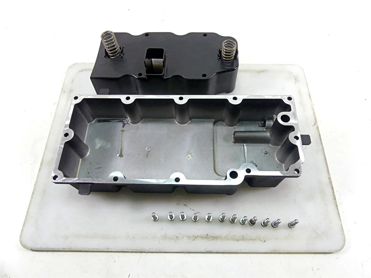 2008 Harley Touring FLHX Street Glide Transmission Lower Oil Pan 62489-99A {{ shop.shopifyCountryName }} - Mototech271