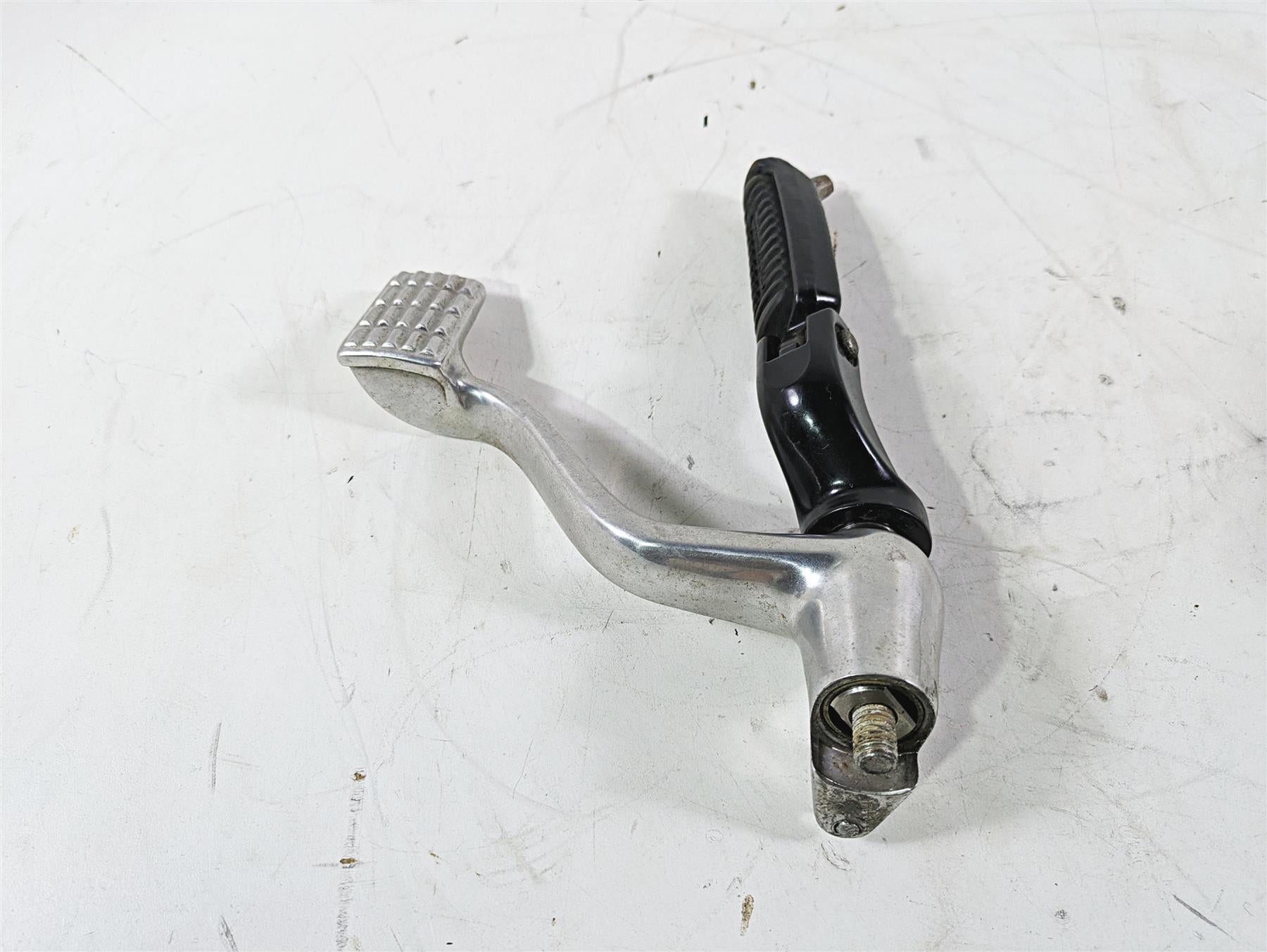 2013 Harley VRSCDX Night Rod Sp Right Front Footpeg Brake Ped 54046-12 44738-06 {{ shop.shopifyCountryName }} - Mototech271