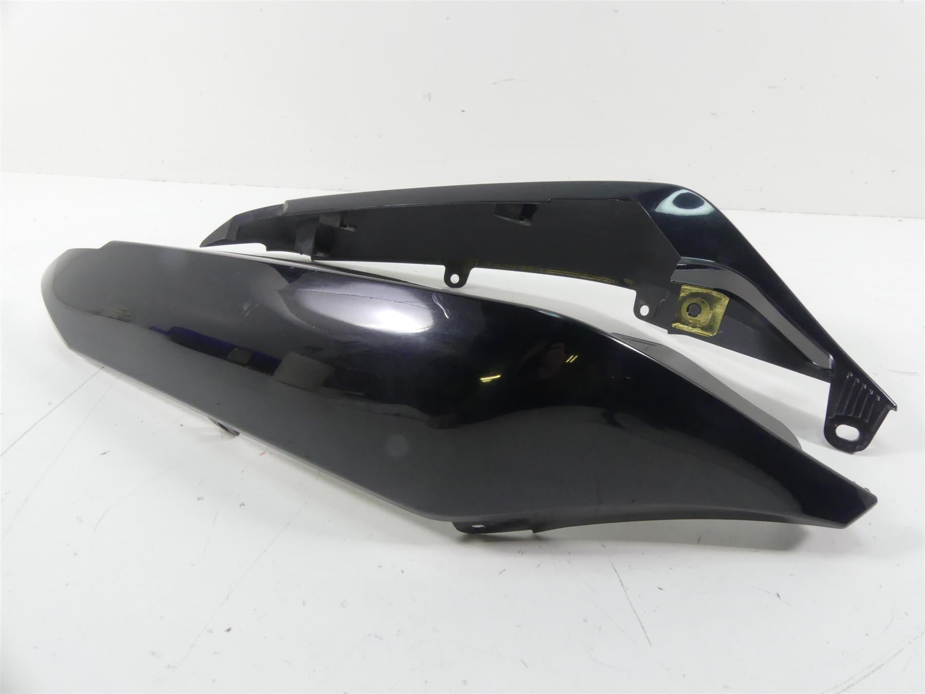 2007 Yamaha FZ1 Fazer Rear Tail Side Cover Fairing Set 3C3-2471K-00 3C3-2472K-00 {{ shop.shopifyCountryName }} - Mototech271
