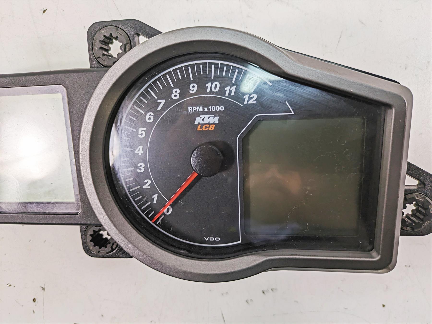 2018 KTM 1090 Adventure R Speedometer Gauge Instrument - 10k - Read 60414069000 {{ shop.shopifyCountryName }} - Mototech271