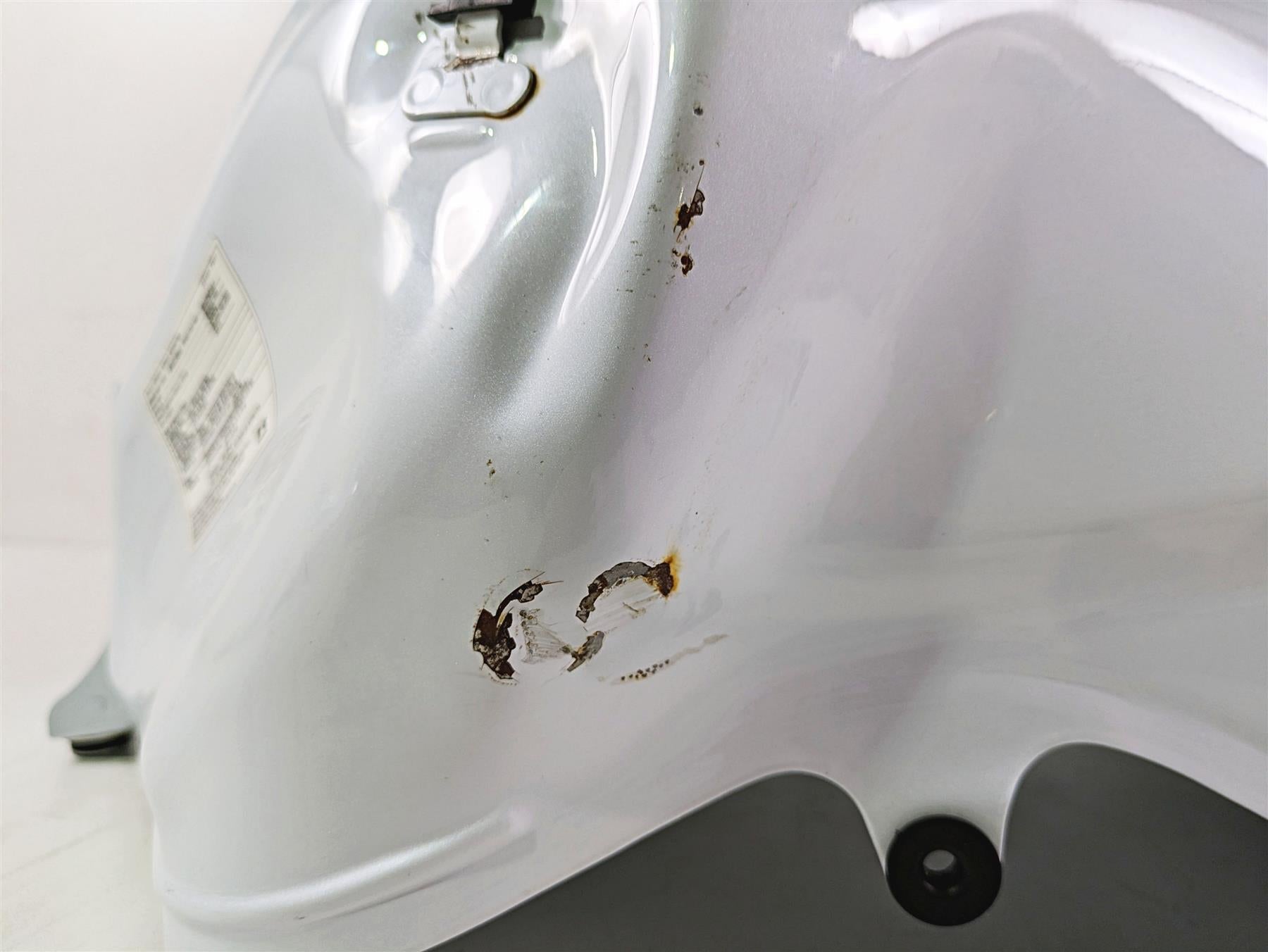 2021 Kawasaki Z900 ZR900 Fuel Gas Petrol Tank Reservoir - Dent Read 51001-0895 {{ shop.shopifyCountryName }} - Mototech271