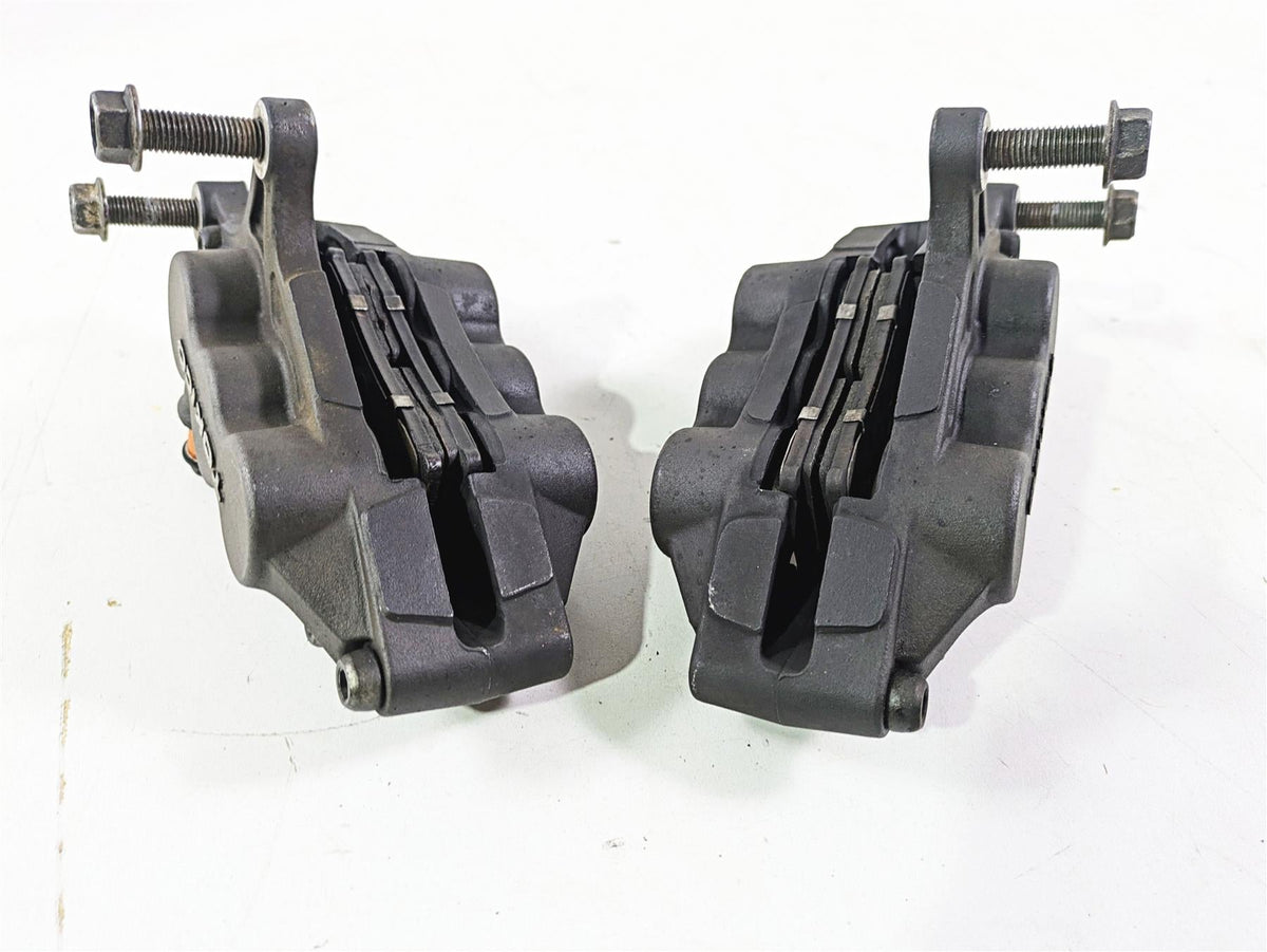2003 Suzuki GSF1200 Bandit Tokico Front Brake Caliper Set 59100-33E30-999 {{ shop.shopifyCountryName }} - Mototech271