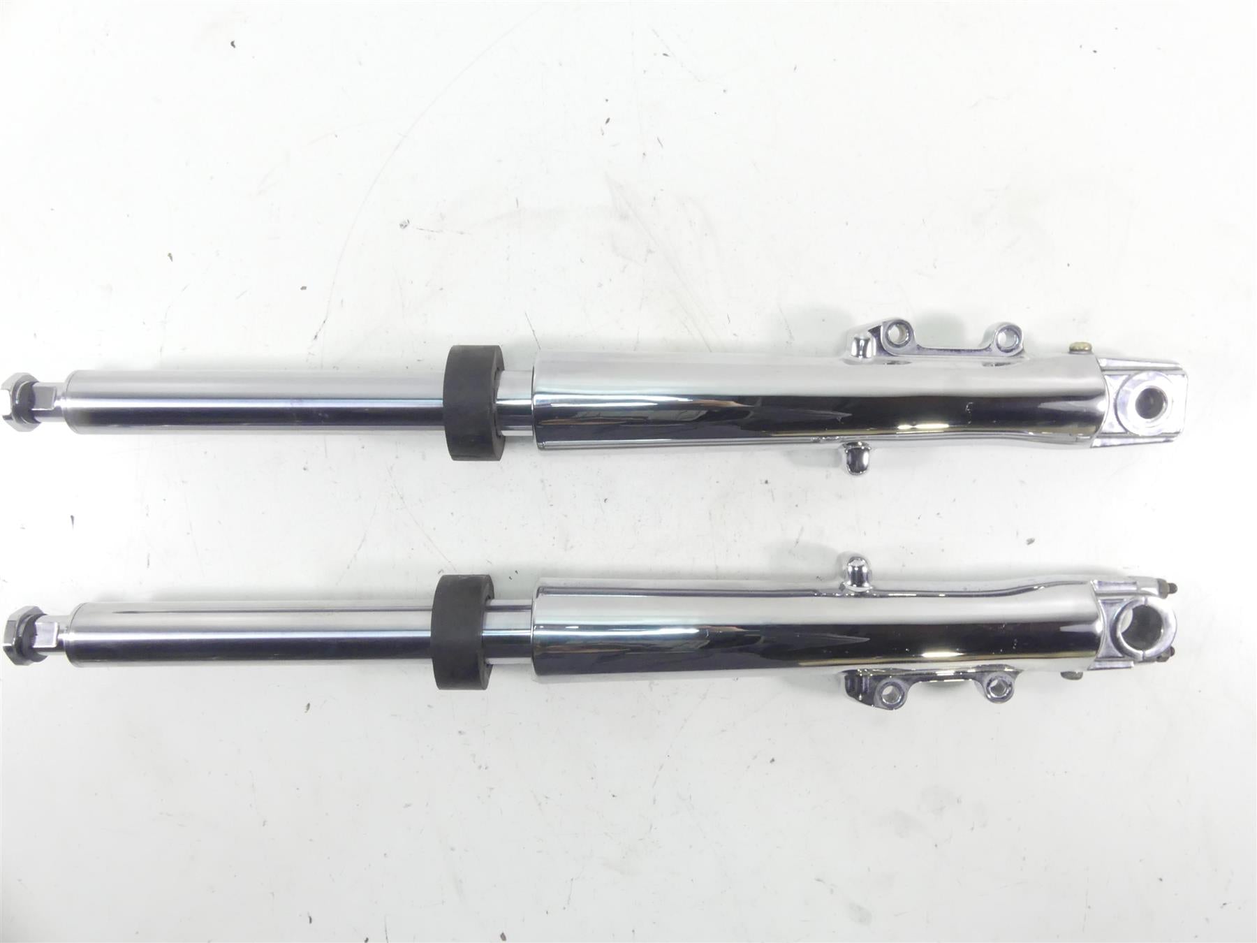2005 Harley Touring CVO FLHTCSE Electra Glide 41mm Chrome Dual Brake Fork Legs {{ shop.shopifyCountryName }} - Mototech271