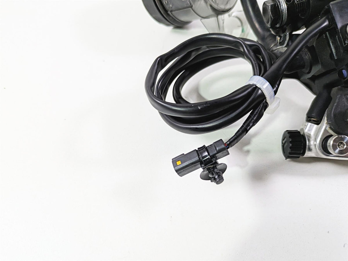 2024 Triumph Tiger 900 GT Front Radial Brake Master Cylinder T2022194 {{ shop.shopifyCountryName }} - Mototech271