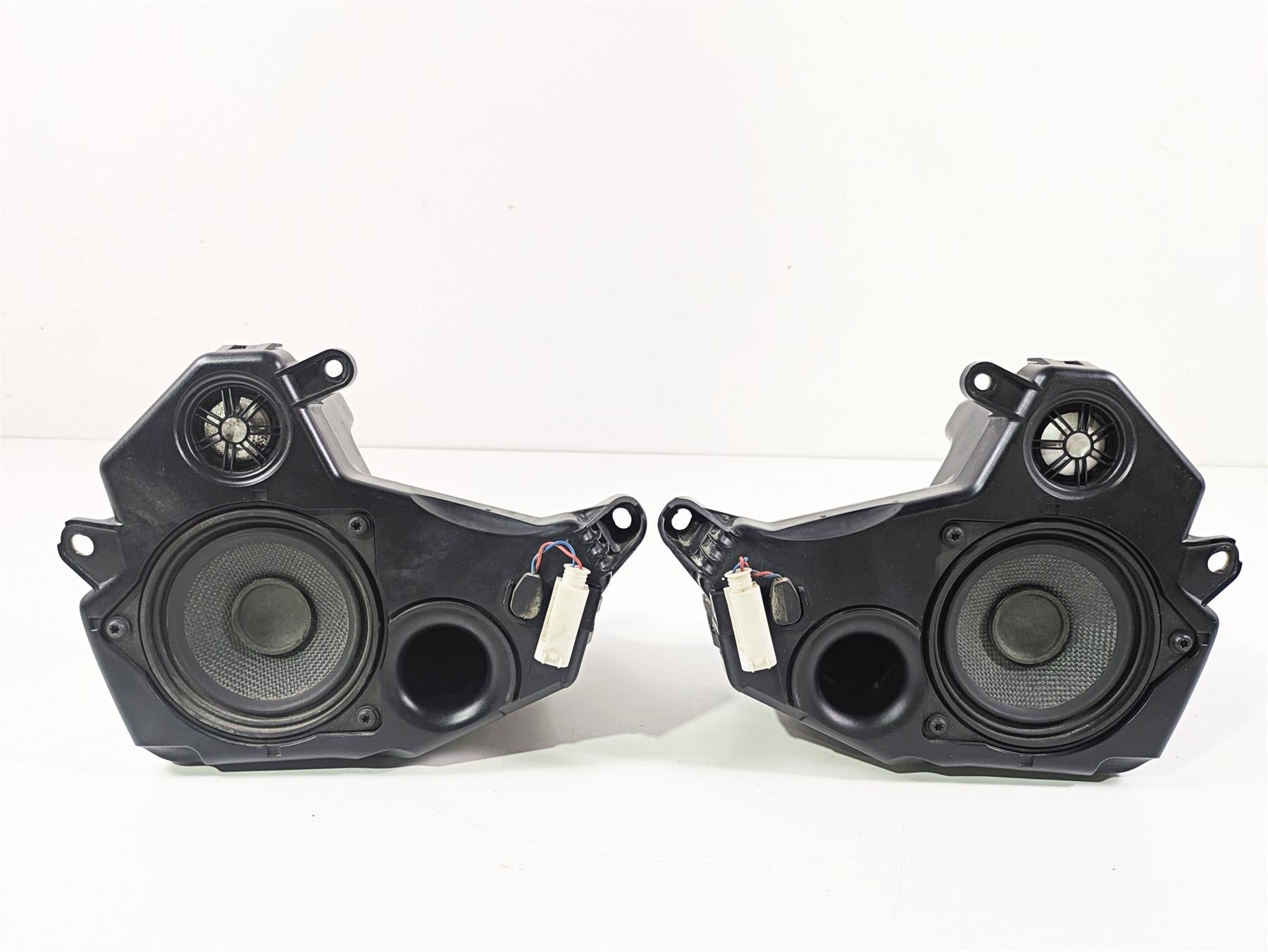 2016 BMW R1200RT K52 Front Audio Radio Speaker Set 65138543457 65138543458