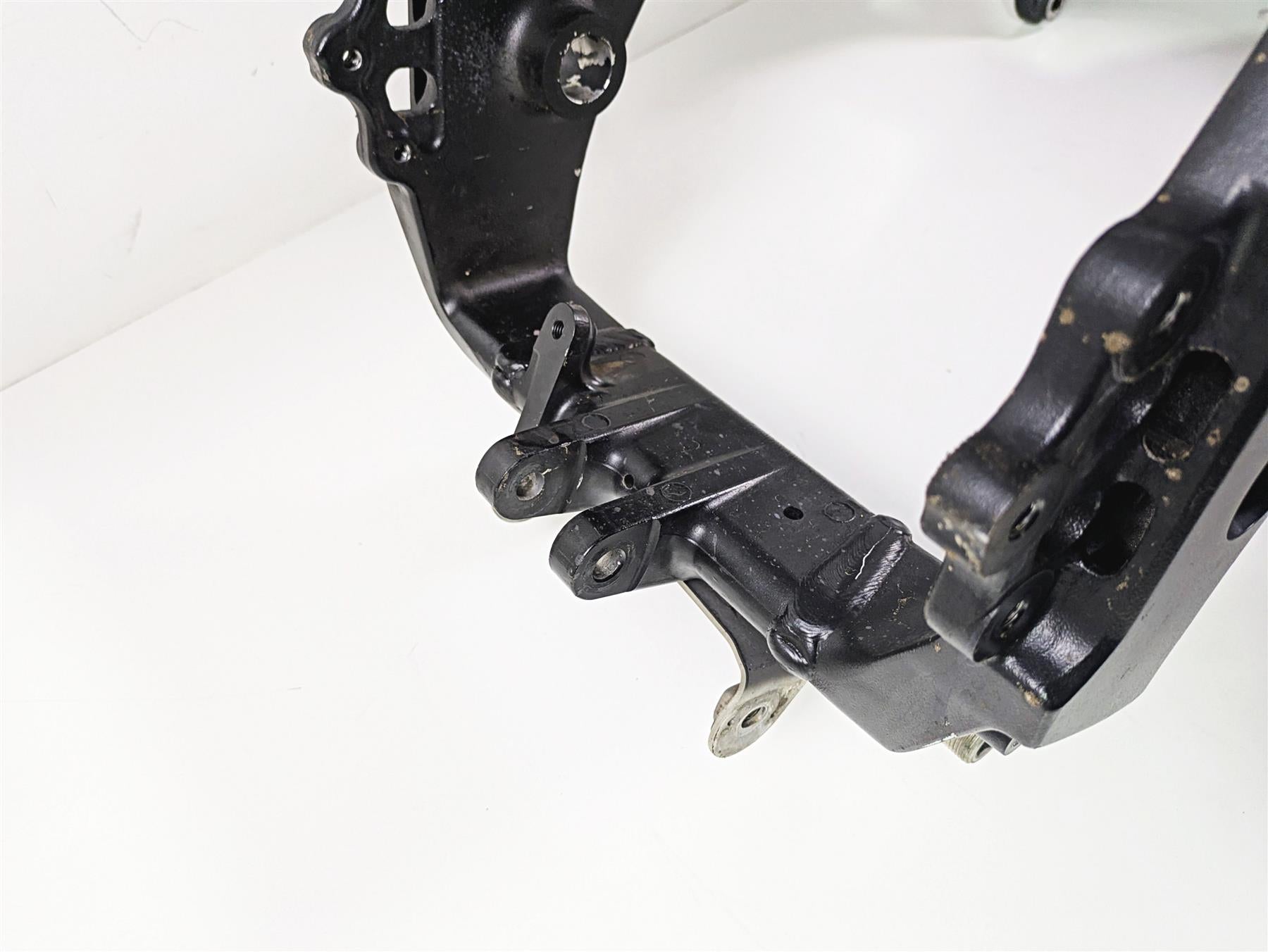 2023 Suzuki GSX1300 RR Hayabusa Straight Main Frame Chassis With Salvage Texas Title 41100-15H20-YAP {{ shop.shopifyCountryName }} - Mototech271