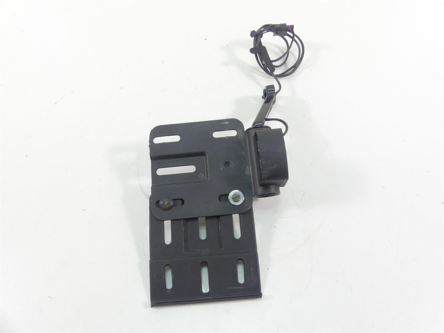 2018 Harley Softail FXFB Fat Bob Side License Plate Holder Set 67900115 {{ shop.shopifyCountryName }} - Mototech271
