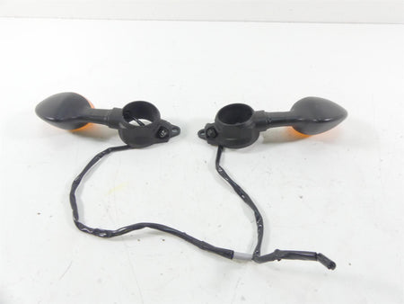 2013 Yamaha VMX17 V-Max 1700 Front Blinker Turn Signal Set 2S3-83310-10-00 {{ shop.shopifyCountryName }} - Mototech271