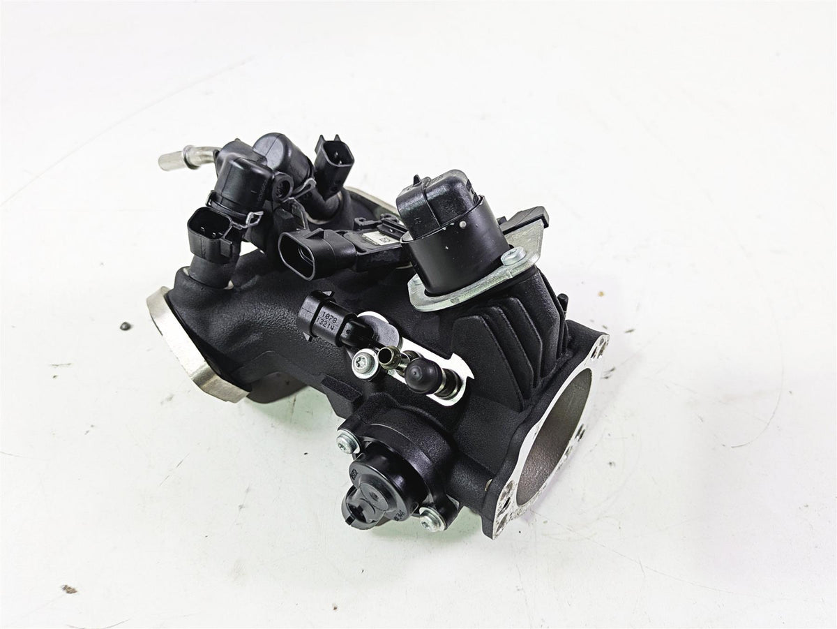 2015 Harley FXDL Dyna Low Rider Throttle Body Fuel Injectors 27708-10A {{ shop.shopifyCountryName }} - Mototech271
