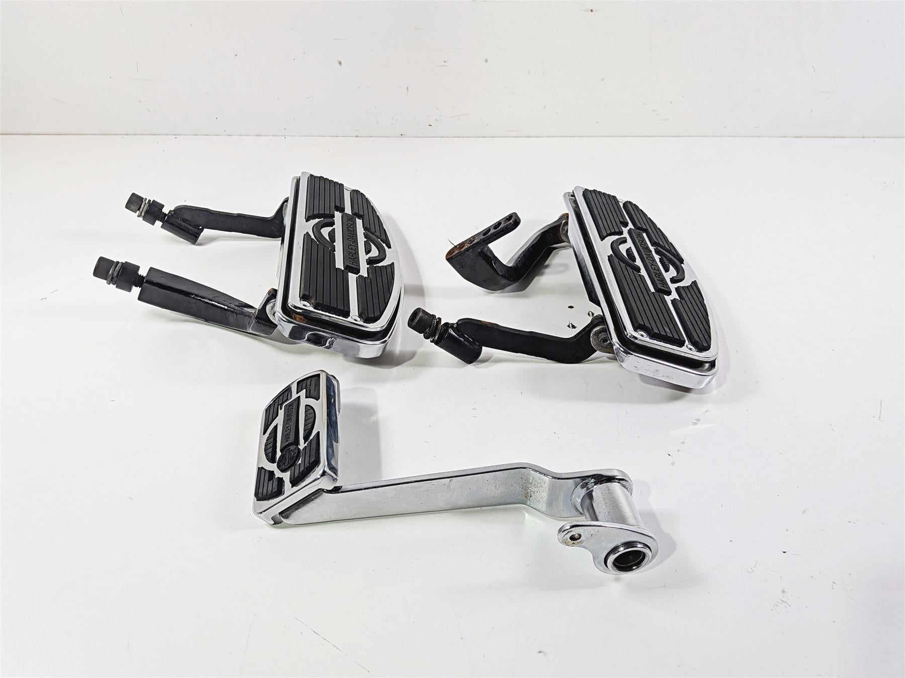 2000 Harley Touring FLHRCI Road King Front Rider Floor Board Set 50622-83C {{ shop.shopifyCountryName }} - Mototech271