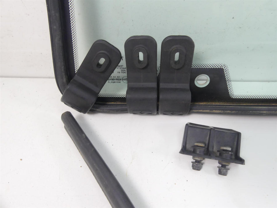 2018 Polaris General 1000 EPS Lock & Ride Rear Panel Glass Screen Shield 2881113 {{ shop.shopifyCountryName }} - Mototech271