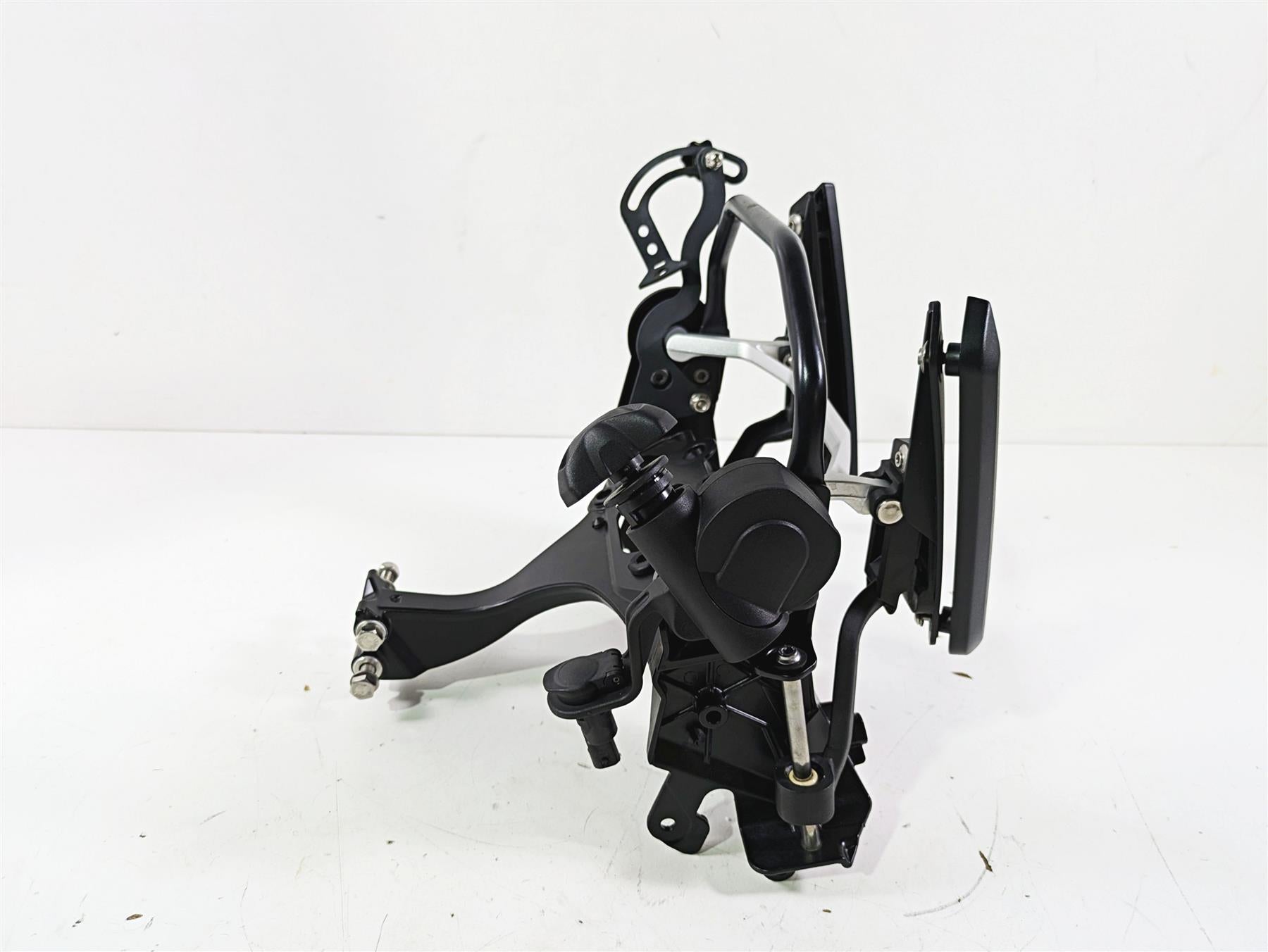 2018 BMW R1200GS GSW K50 Front Center Stay Windshield Mount 46638536083 {{ shop.shopifyCountryName }} - Mototech271