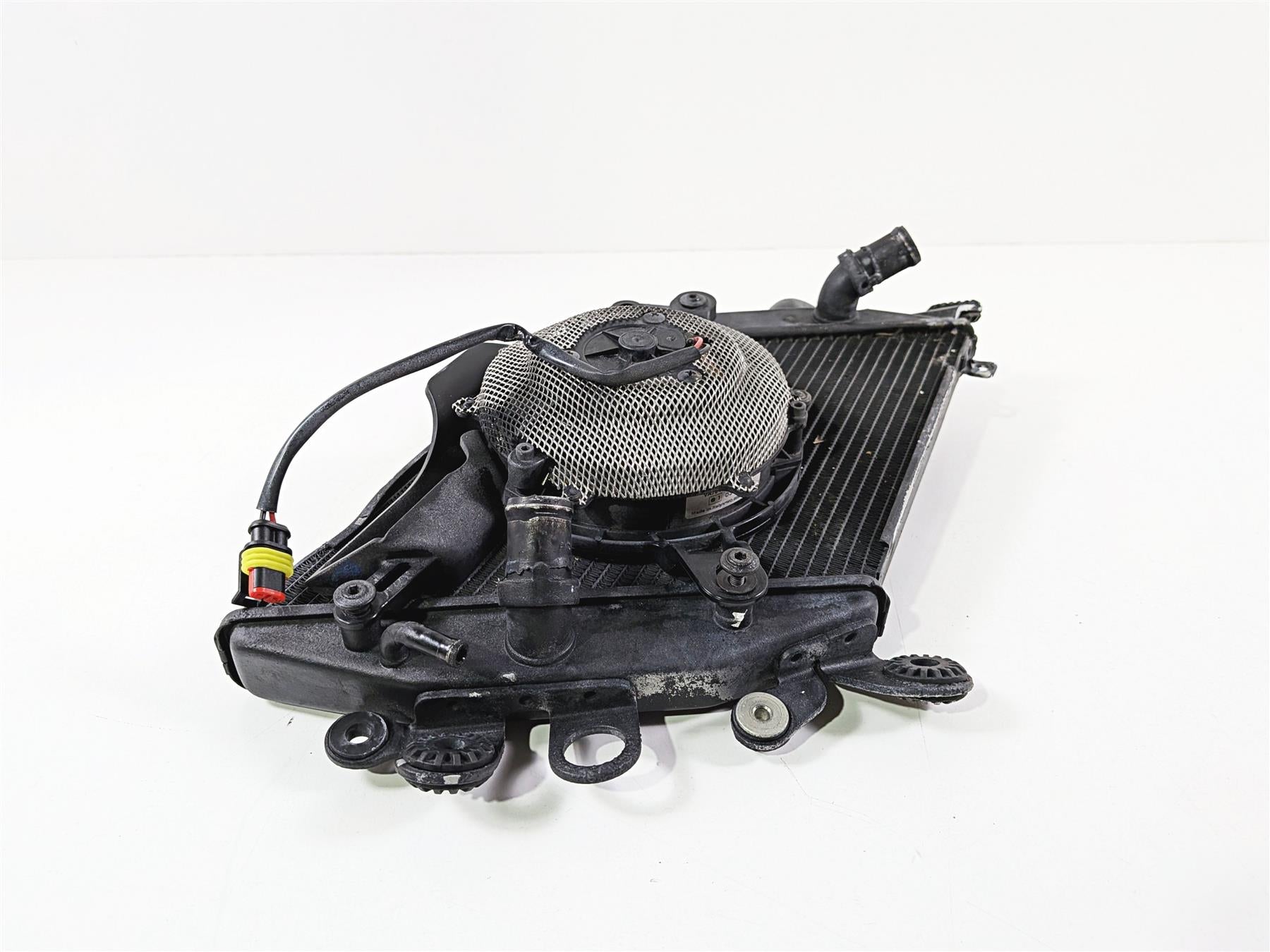 2015 Ducati Diavel Dark Left Coolant Radiator Fan Set 54840891B-Mototech271