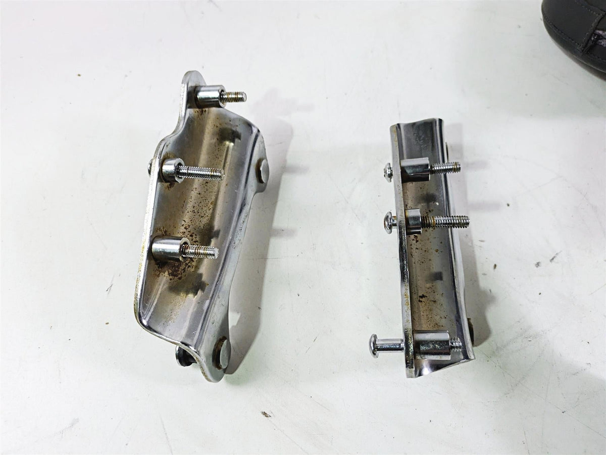 2011 Harley Touring FLHTCUSE CVO E-Glide Passenger Backrest & Mounts 52627-09 {{ shop.shopifyCountryName }} - Mototech271