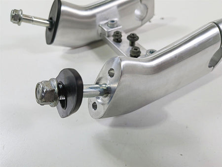 2005 Suzuki VZ800 M50 Boulevard Handlebar Holder Risers 56224-39G00 56225-39G00 {{ shop.shopifyCountryName }} - Mototech271