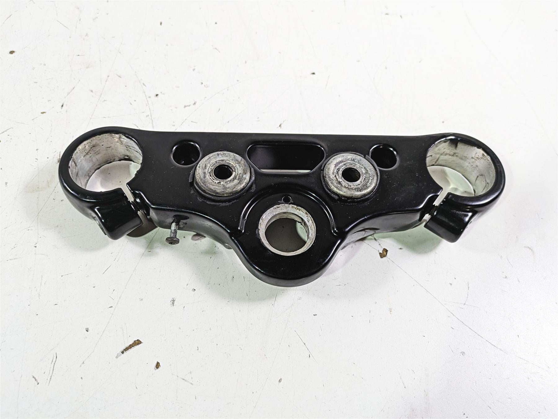 2013 Harley FXDWG Dyna Wide Glide Upper Triple Tree Steering Clamp 49mm 46700-08 {{ shop.shopifyCountryName }} - Mototech271