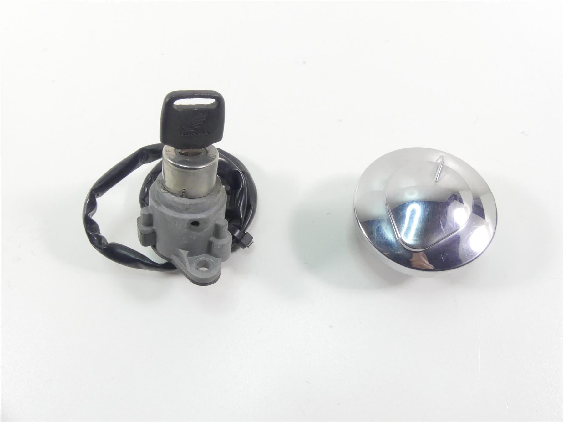 2016 Honda VT1300 CRG Stateline Ignition Switch Key Tank Cap Set 35010-MFR-670 {{ shop.shopifyCountryName }} - Mototech271