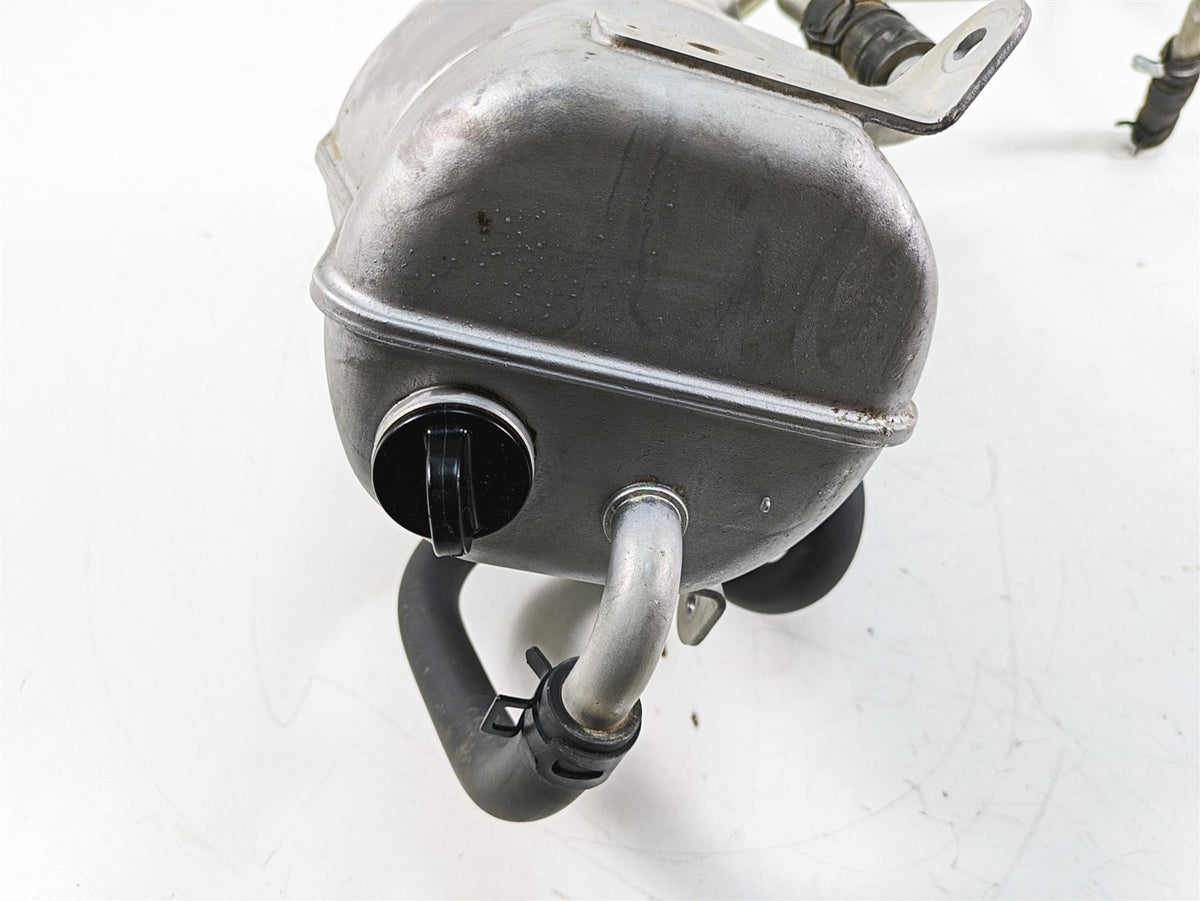 2018 Yamaha YXZ1000R EPS SS Oil Tank Reservoir 2HC-21751-01-00 {{ shop.shopifyCountryName }} - Mototech271