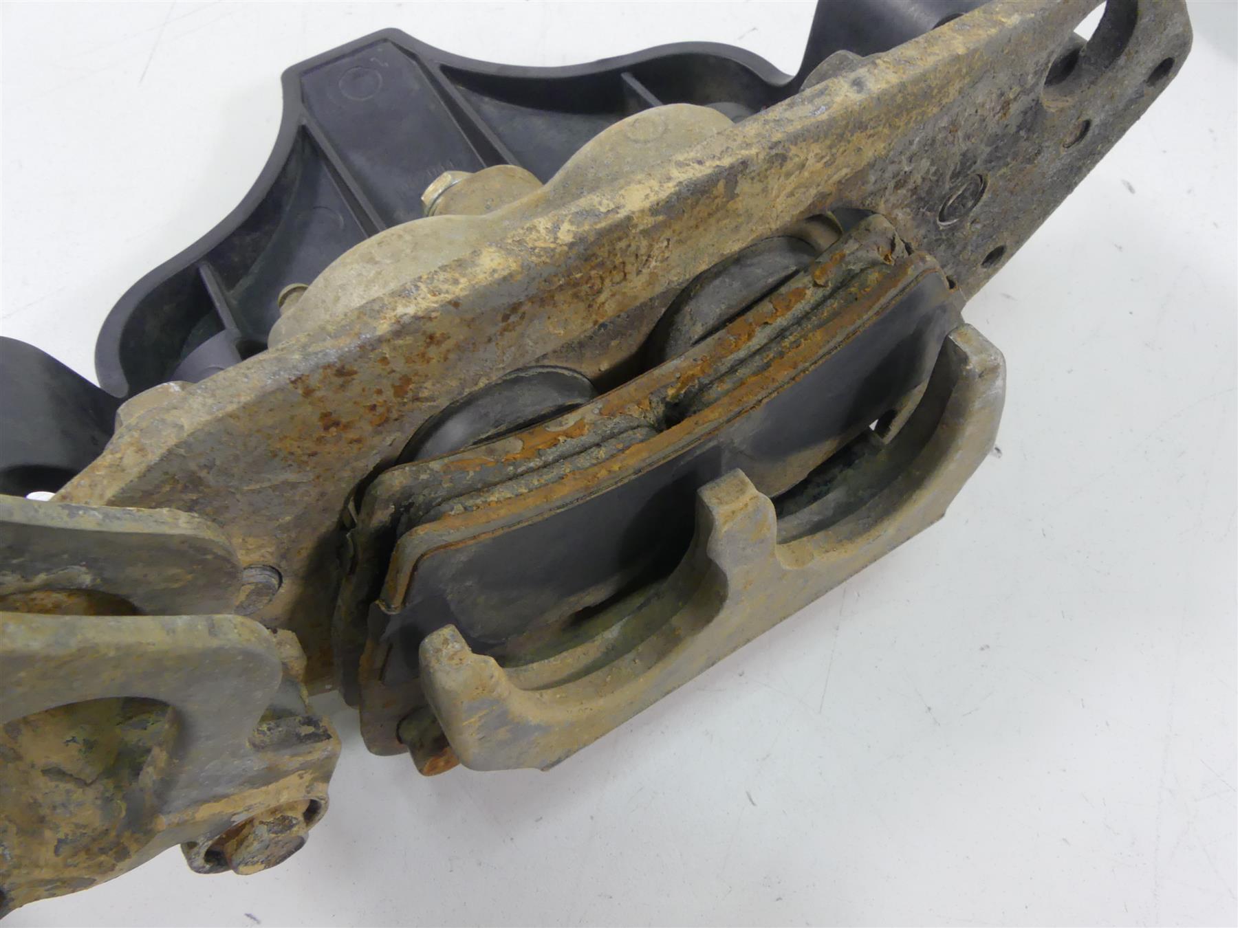 2019 Polaris General 1000 EPS Front Brake Caliper Set 1912255 1912256 5452041 {{ shop.shopifyCountryName }} - Mototech271