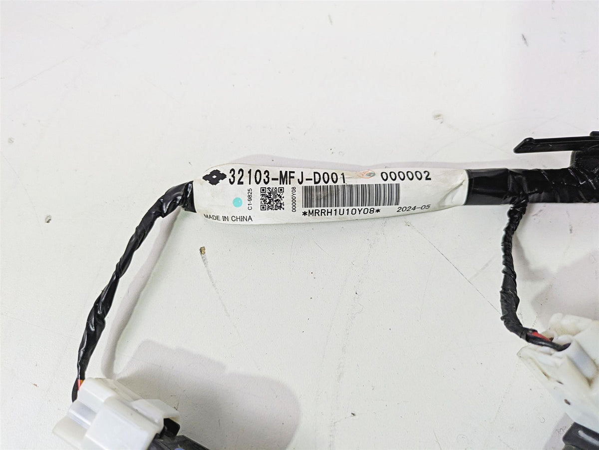 2025 Honda CBR600RR Ignition Coil & Wiring Set 30700-MEE-641 32103-MFJ-D001 {{ shop.shopifyCountryName }} - Mototech271