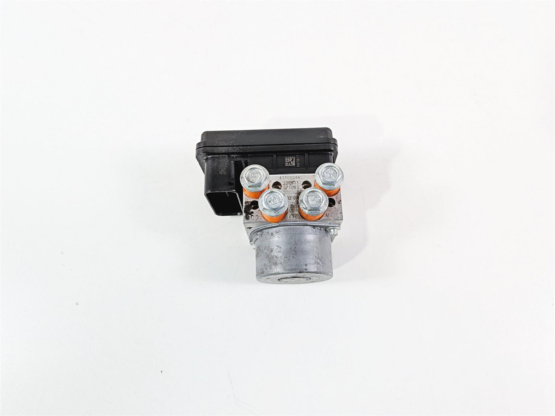 2022 Harley Softail FXLRST Low Rider Abs Brake Pump Module 41100043C {{ shop.shopifyCountryName }} - Mototech271