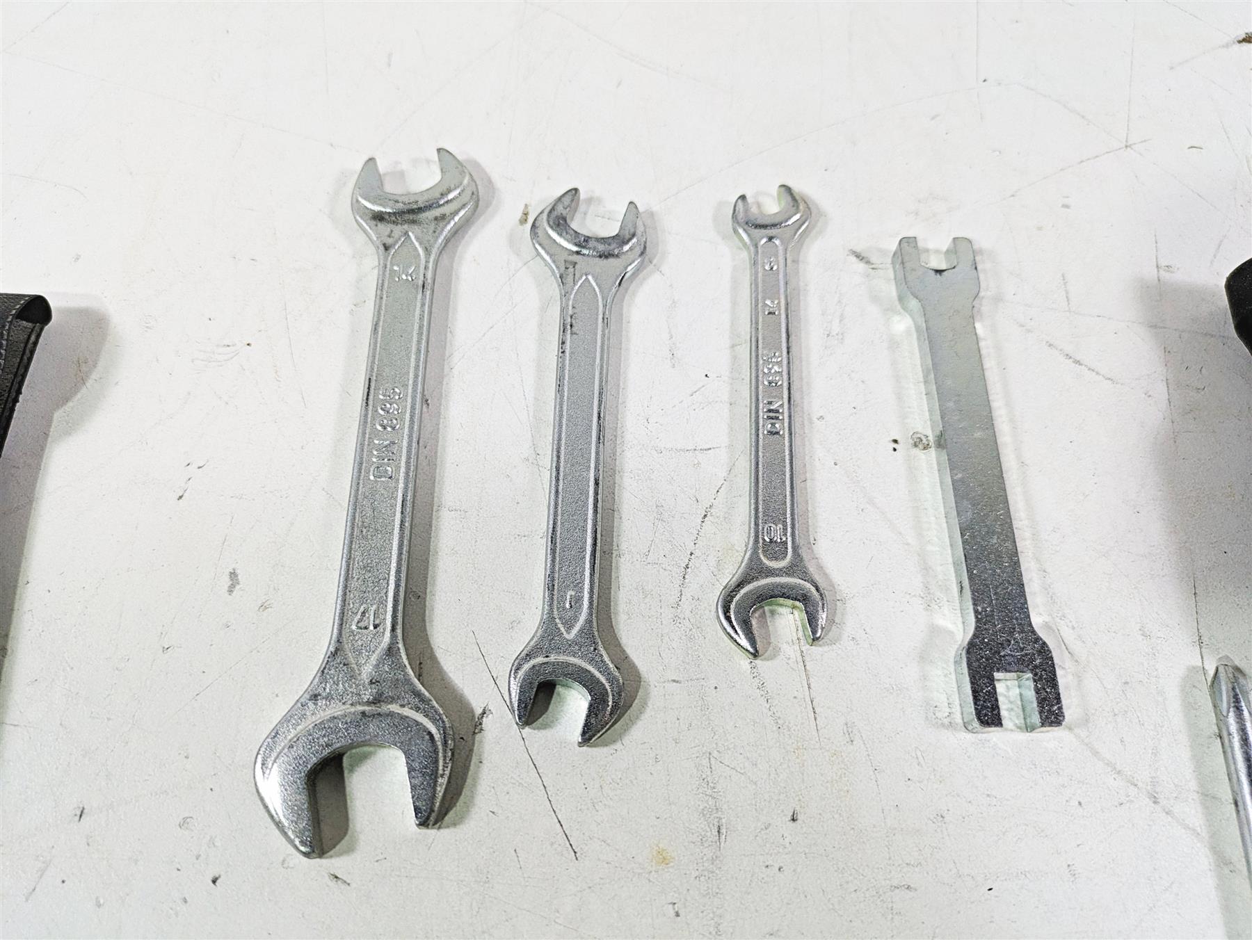 2021 Yamaha Tenere 700 XTZ7 Toolkit Tool Kit Box BW3-F8100-00-00 {{ shop.shopifyCountryName }} - Mototech271