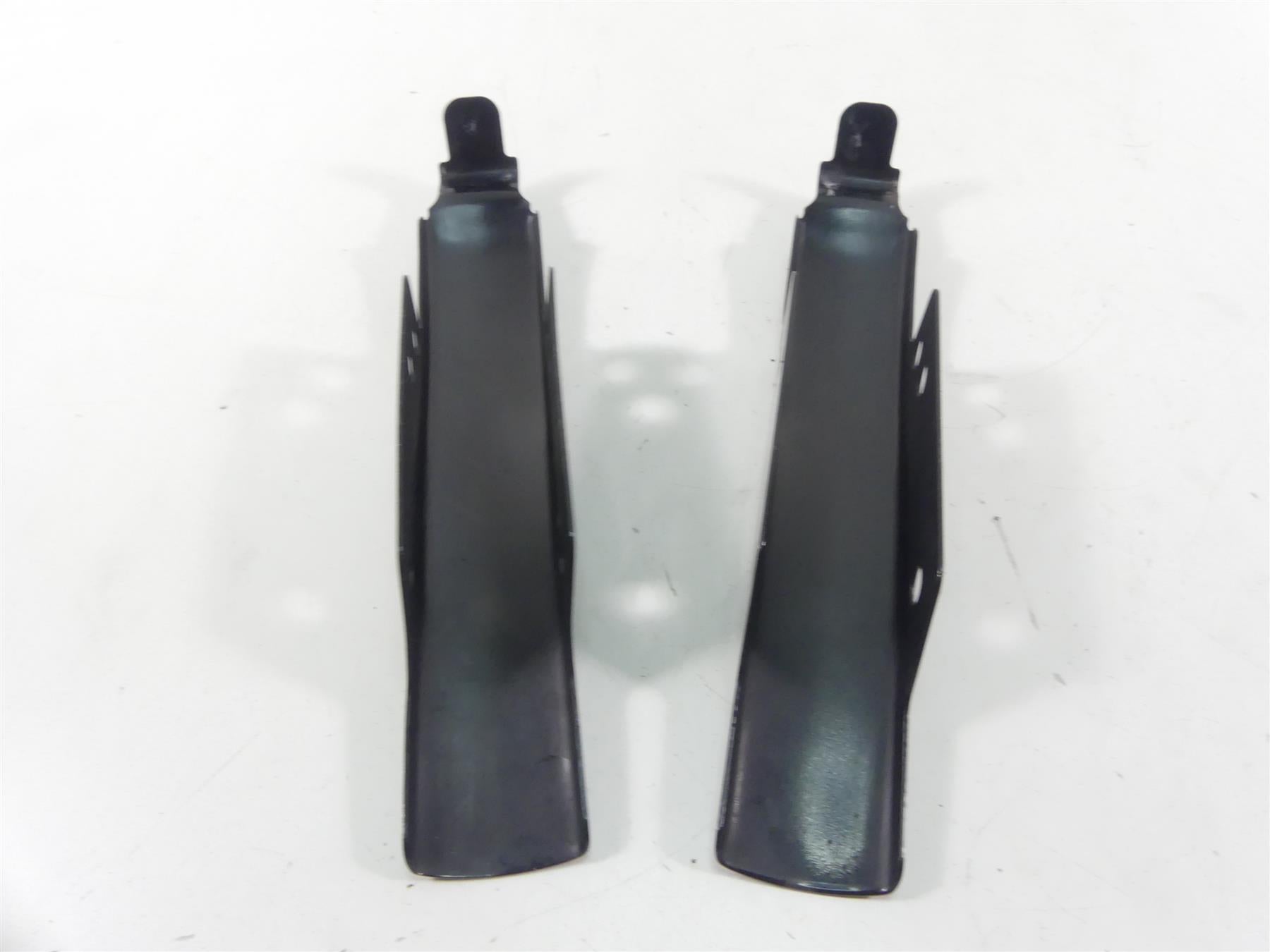 2007 Harley FLHTCU SE CVO Electra Glide Rear Fender Infill Filler Set 91413-07 {{ shop.shopifyCountryName }} - Mototech271