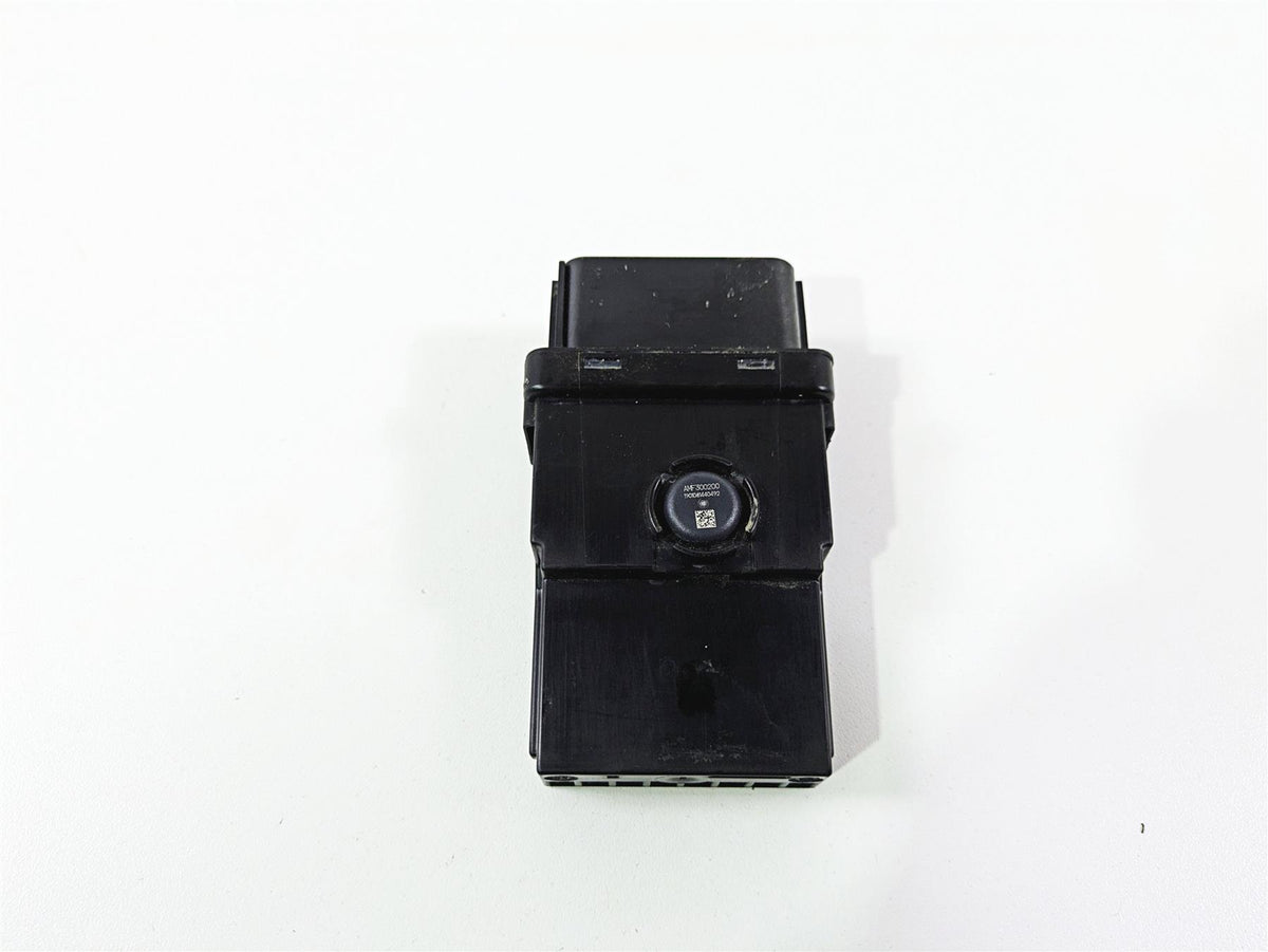 2019 BMW R1250RT K52 General Module Unit Ecu Light 61357108182 61355B52A69 {{ shop.shopifyCountryName }} - Mototech271