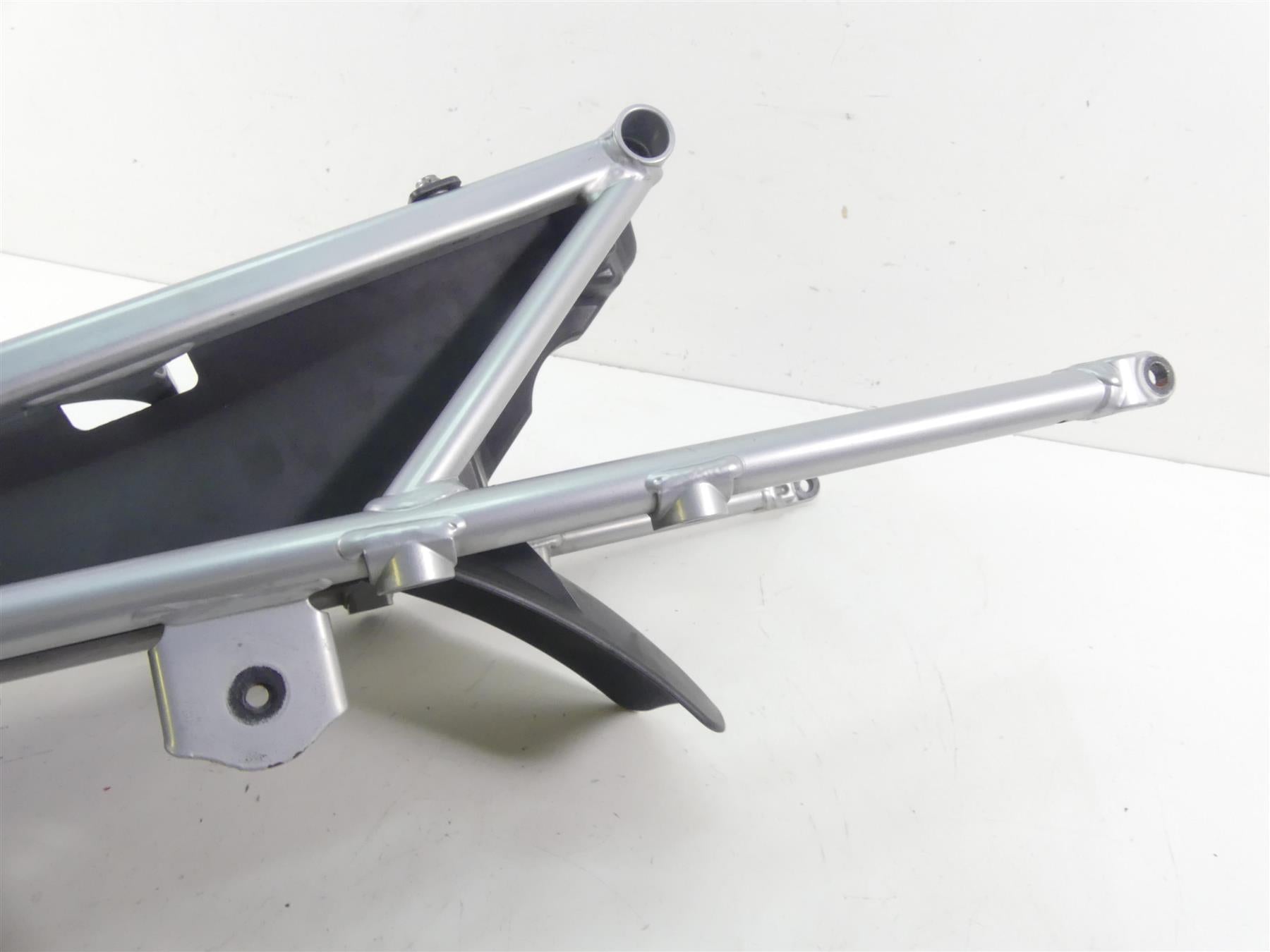 2017 BMW R1200GS GSW K50 Subframe Sub Frame & Inner Fender 46518354222 {{ shop.shopifyCountryName }} - Mototech271