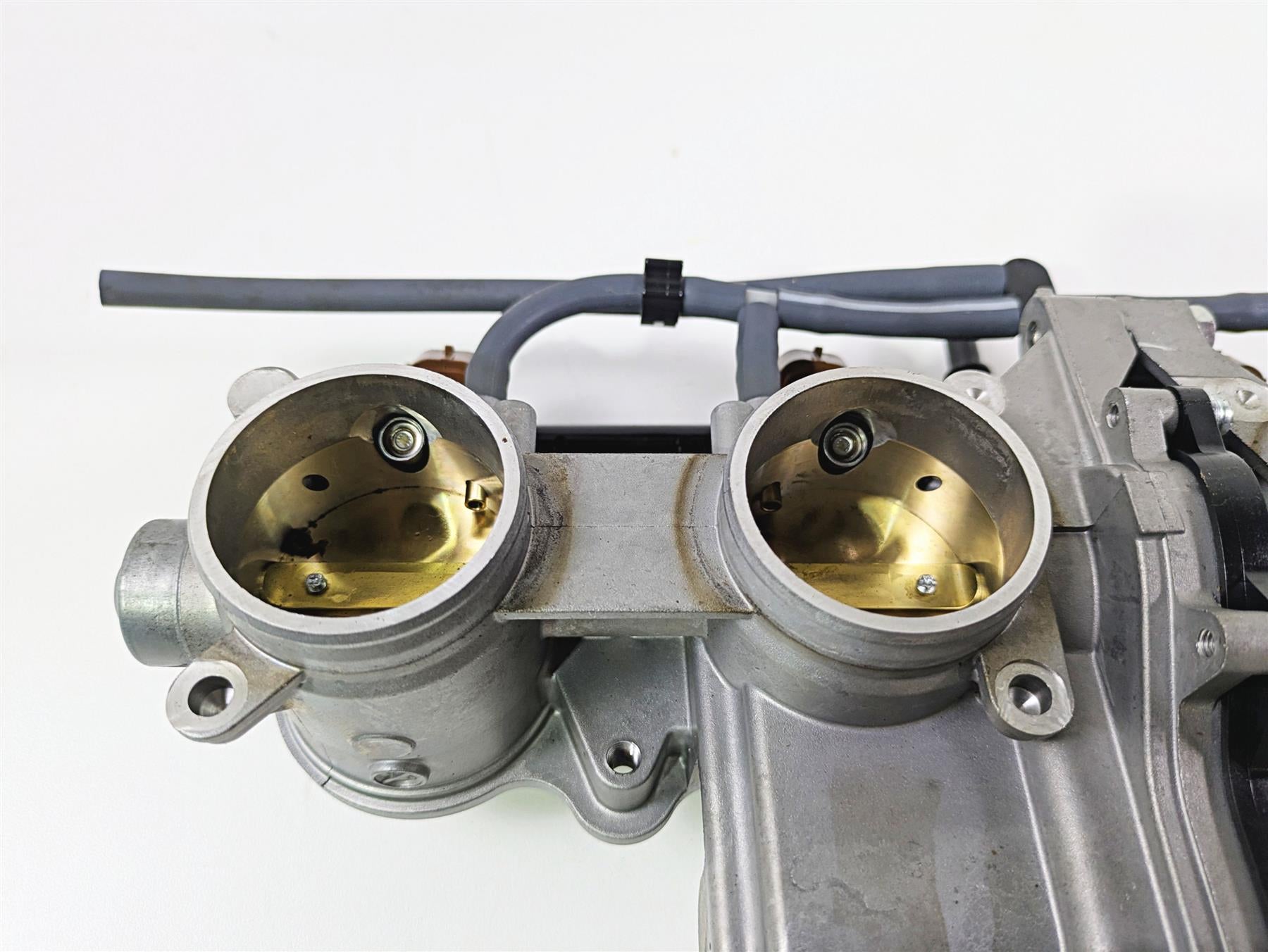 2023 Suzuki GSX1300 RR Hayabusa Mikuni Throttle Body Fuel Injectors 13405-10L10 {{ shop.shopifyCountryName }} - Mototech271