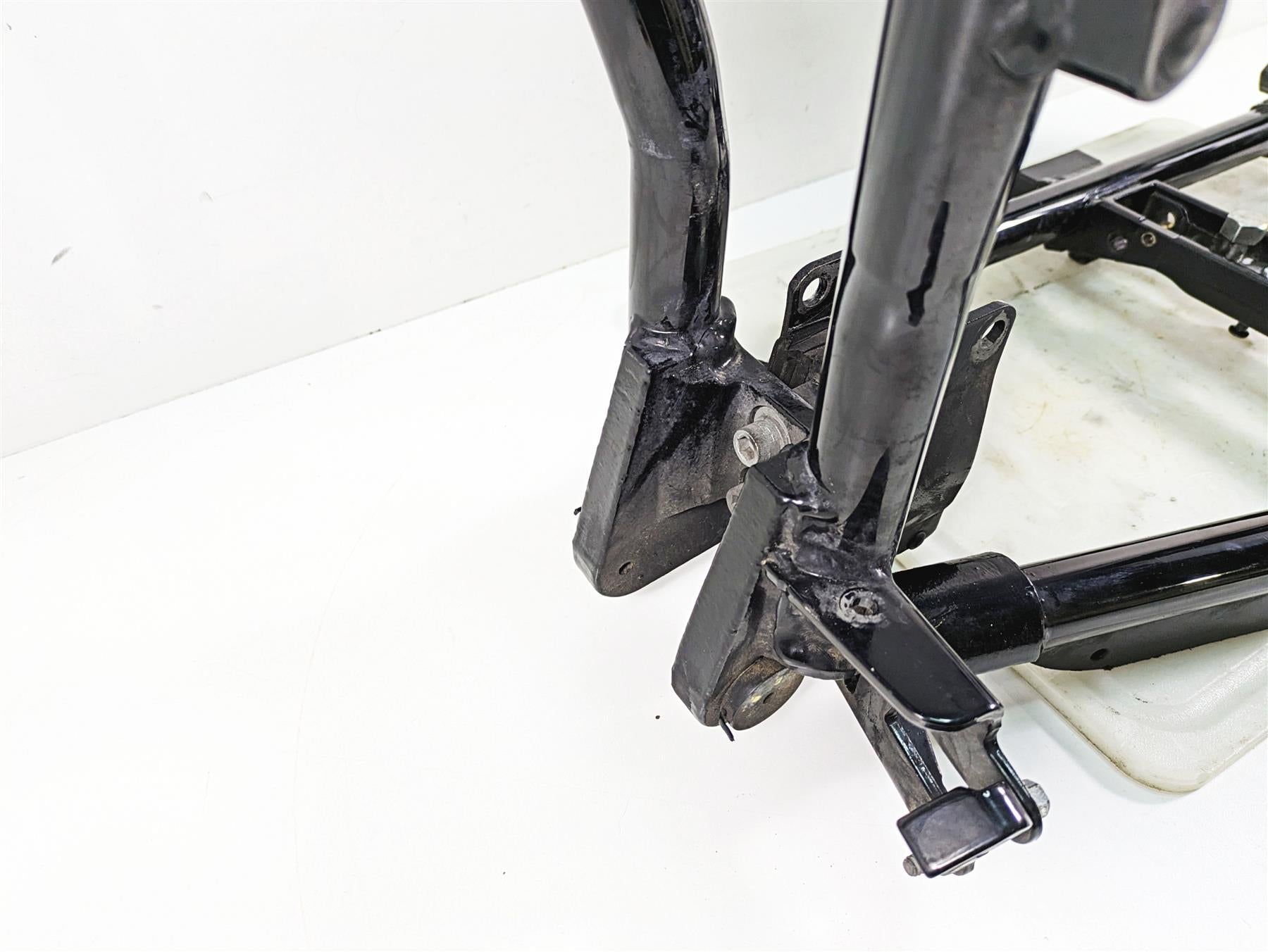 2012 Harley FLD Dyna Switchback Straight Main Frame Chassis With Clean Texas Title 47745-06B {{ shop.shopifyCountryName }} - Mototech271