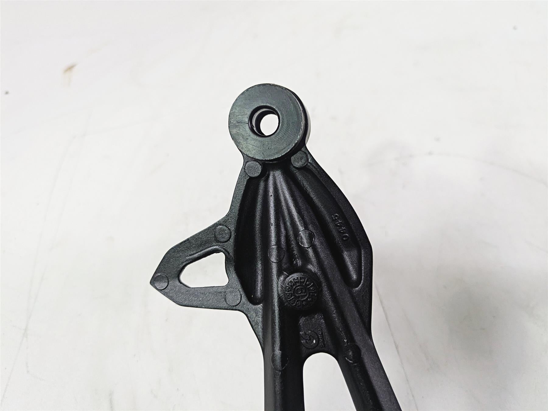 2020 Kawasaki ZX6R Ninja Passenger Footpeg Foot Peg Set 35063-0444-18R {{ shop.shopifyCountryName }} - Mototech271