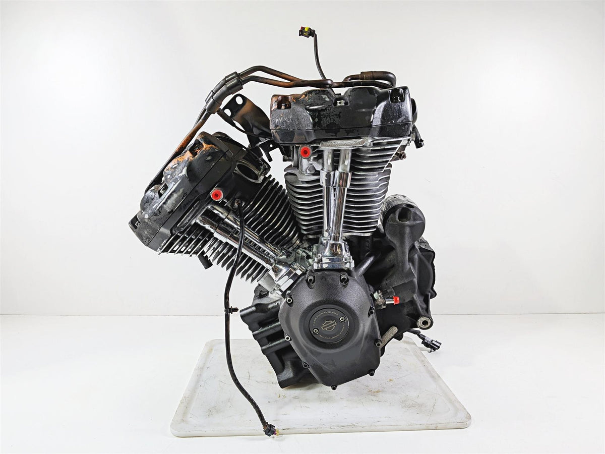 2022 Harley Softail FXLRST Low Rider Running 117 Engine Motor M8 -Video 16200774 {{ shop.shopifyCountryName }} - Mototech271