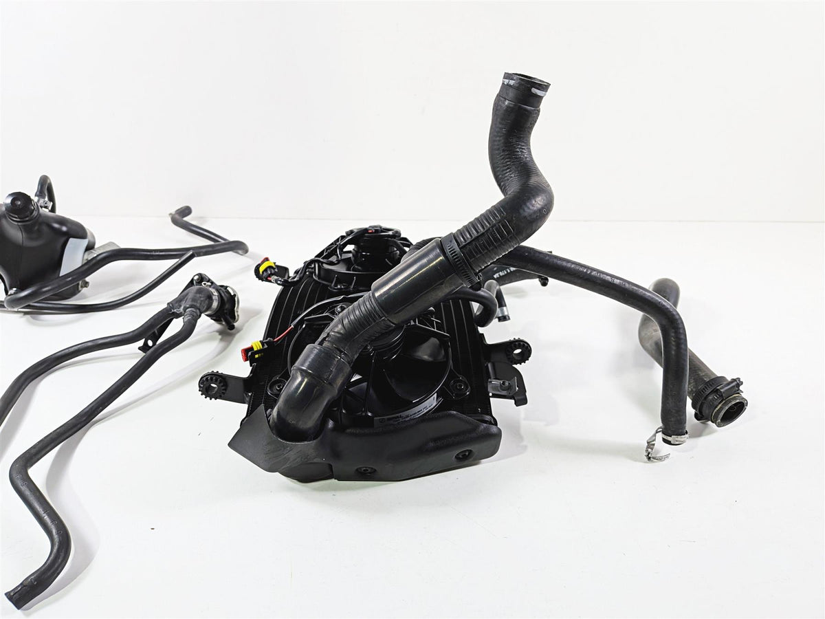 2011 Ducati Streetfighter 1098 S Upper Radiator Fan Reservoir Set 54840841B {{ shop.shopifyCountryName }} - Mototech271