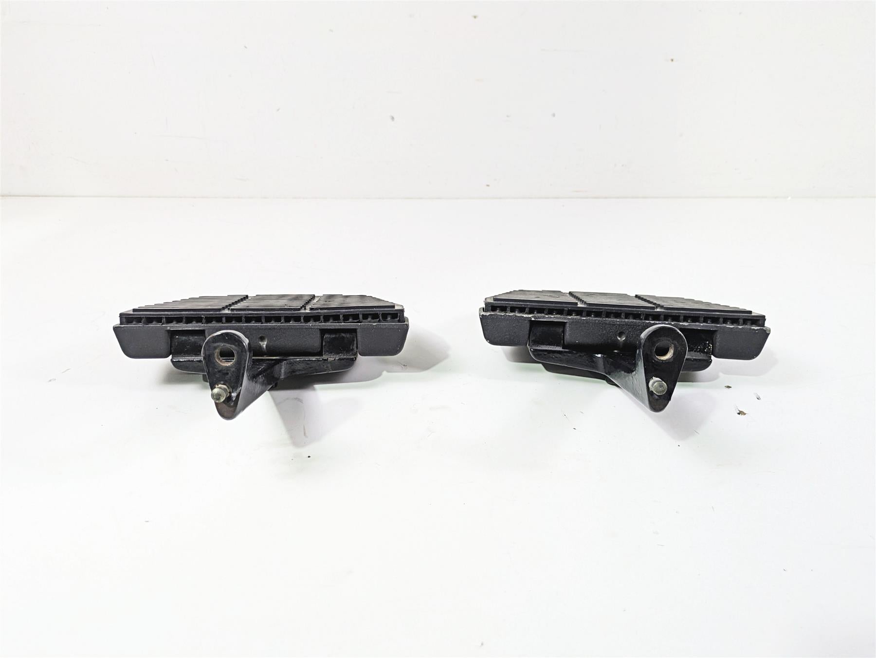 1998 Harley Touring FLHRCI Road King Rear Passenger Floor Board Set 52719-93B {{ shop.shopifyCountryName }} - Mototech271