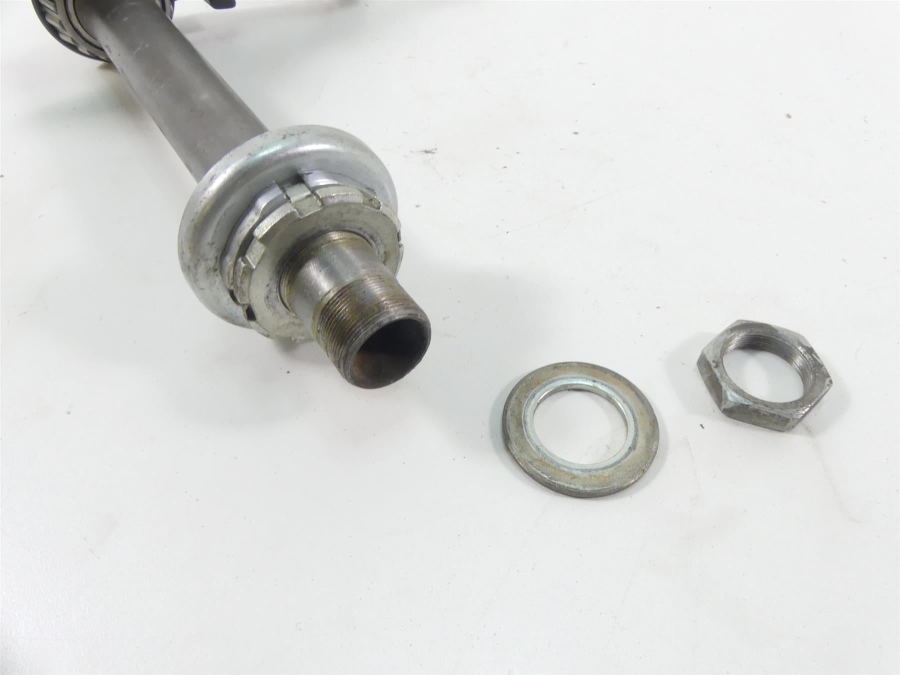1980 Honda CB750C Custom Lower Triple Tree Steering Clamp 53200-425-730ZA {{ shop.shopifyCountryName }} - Mototech271