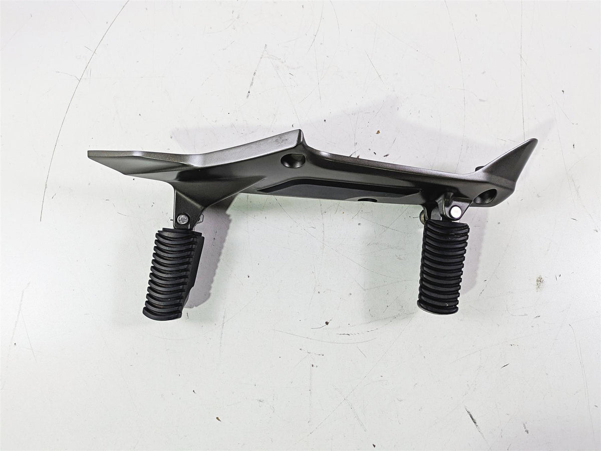 2015 BMW K1600 GT K48 Right Rider & Passenger Foot Peg 46717716014 46717727573 {{ shop.shopifyCountryName }} - Mototech271