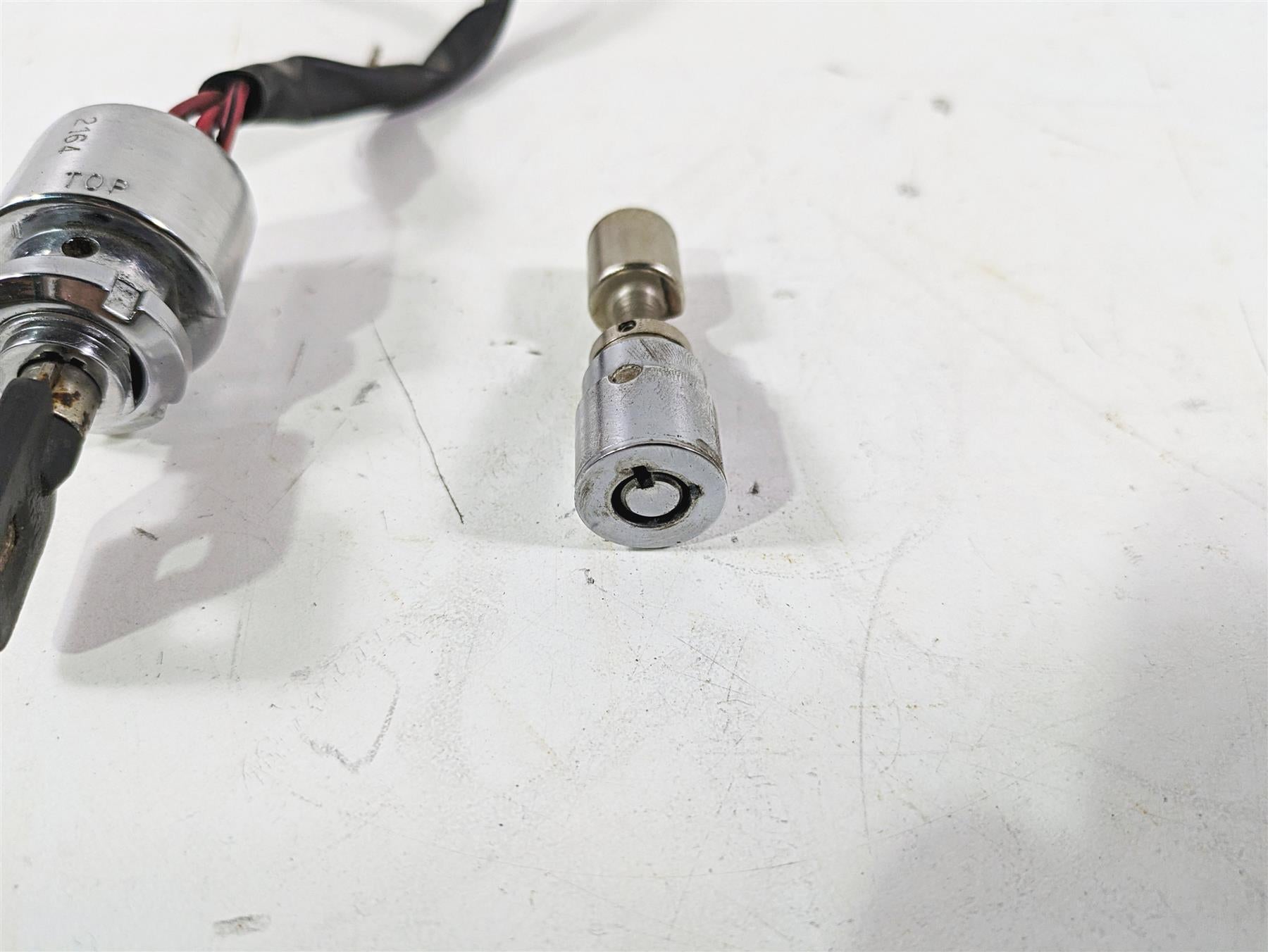 2003 Harley Dyna FXDL Low Rider 100TH Ignition Switch Key Steering Lock 71705-97 {{ shop.shopifyCountryName }} - Mototech271