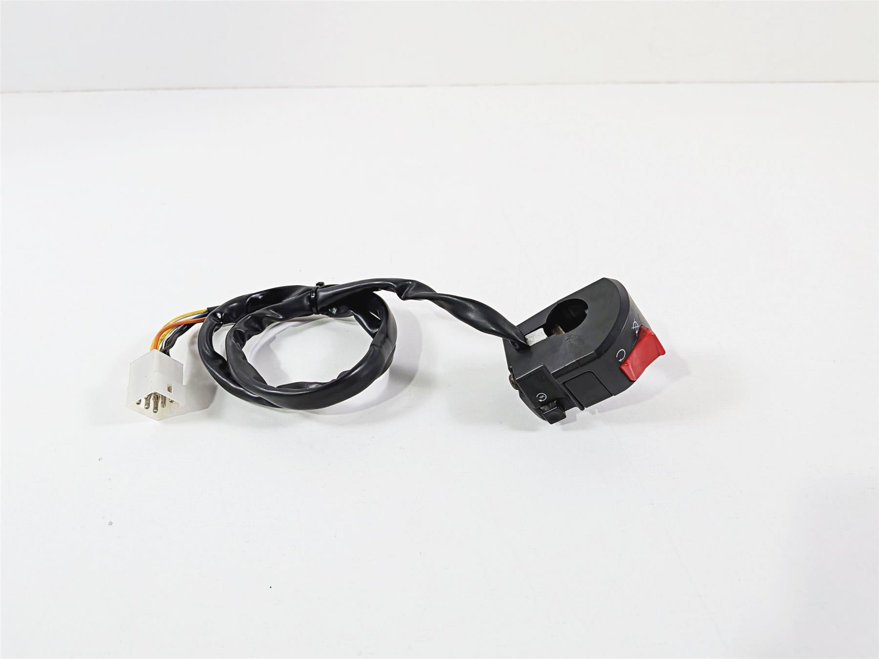 2005 KTM 950 LC8 Adventure Right Hand Control Switch Start Kill 60011074100 {{ shop.shopifyCountryName }} - Mototech271