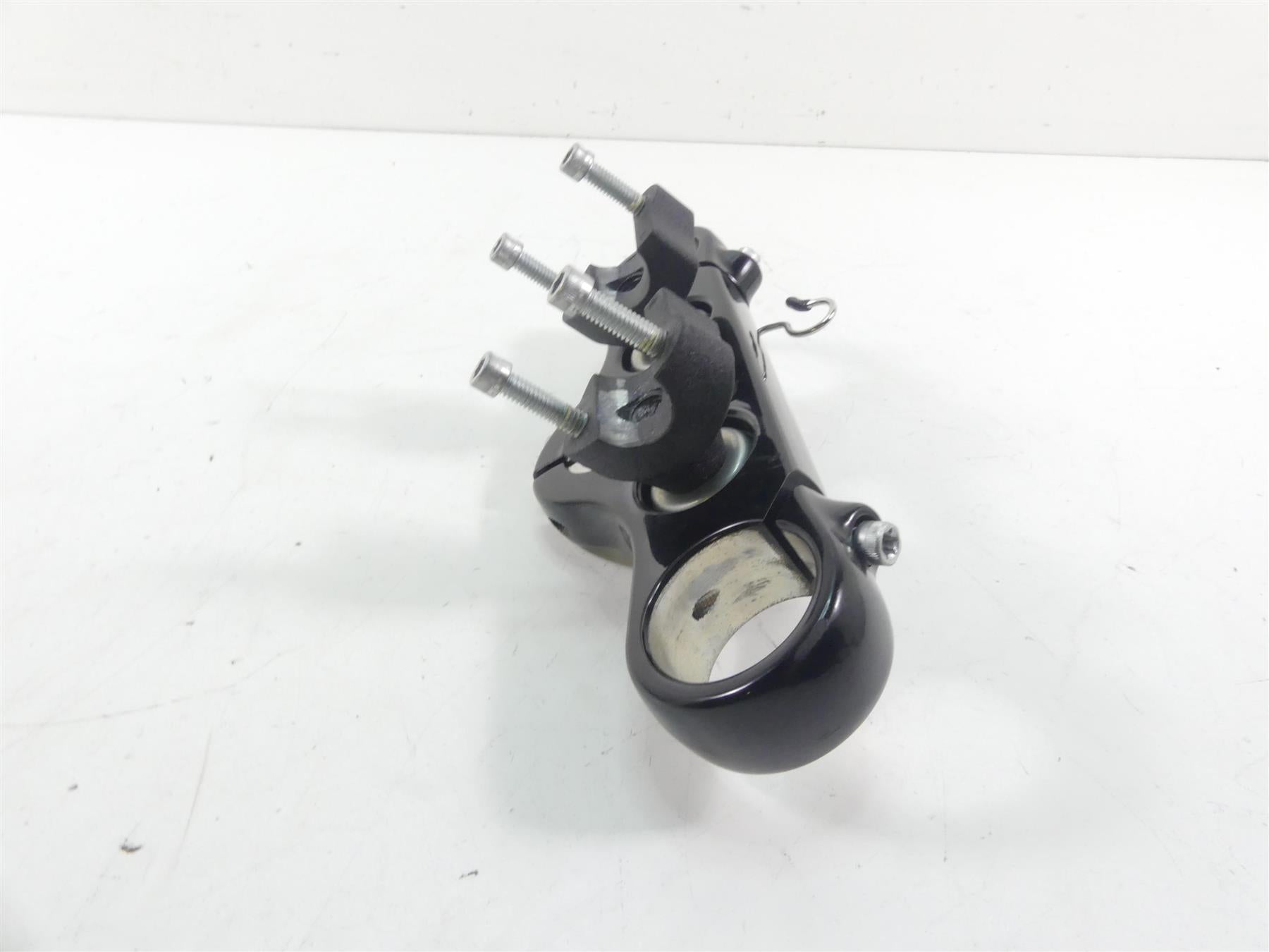 2021 Harley Softail FXBBS 114 Street Bob Upper Triple Tree Clamp 49mm 45900174 {{ shop.shopifyCountryName }} - Mototech271