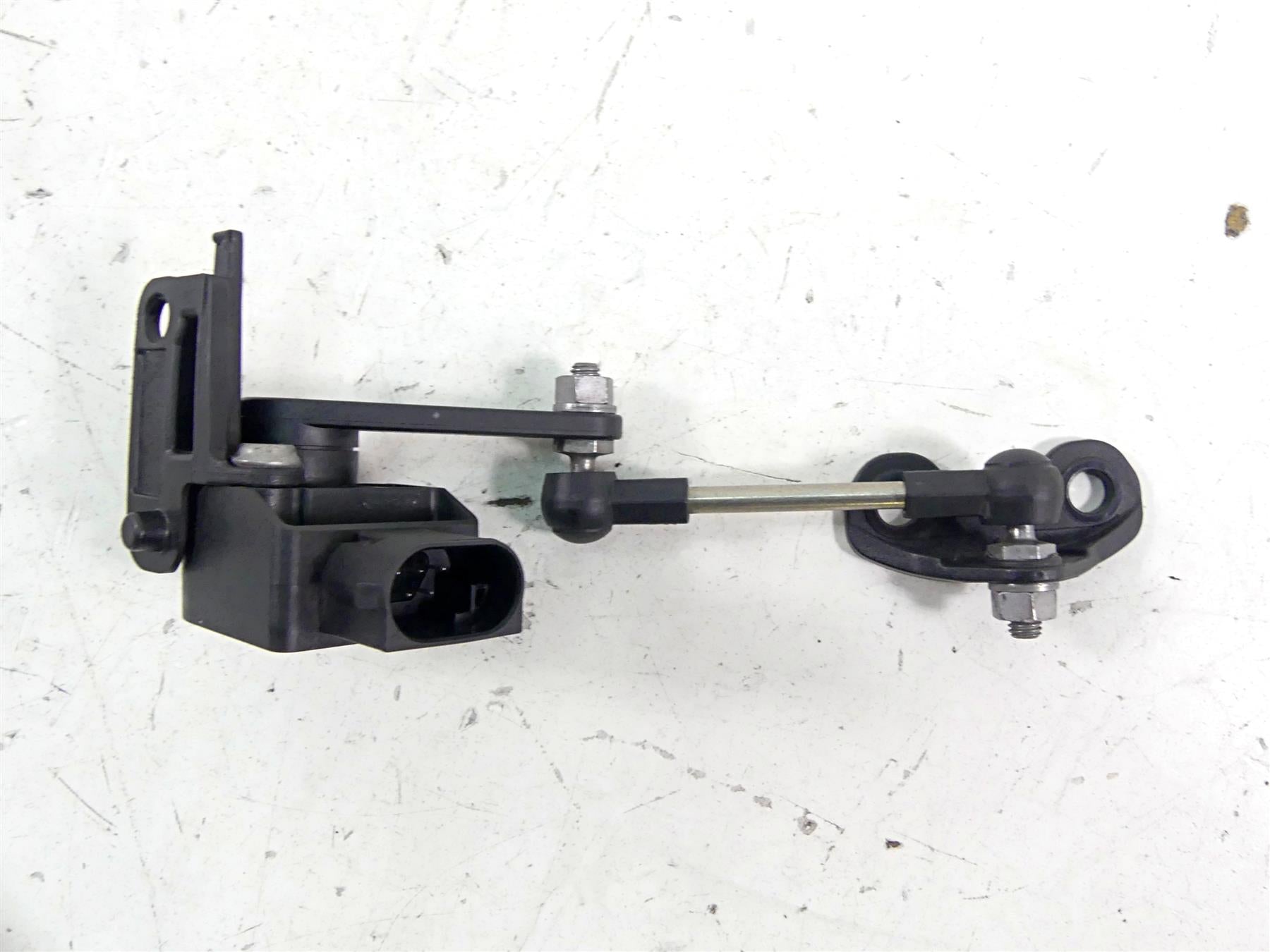 2018 BMW S1000RR K46 Rear Suspension Shock Level Leveling Sensor 37146870000 {{ shop.shopifyCountryName }} - Mototech271