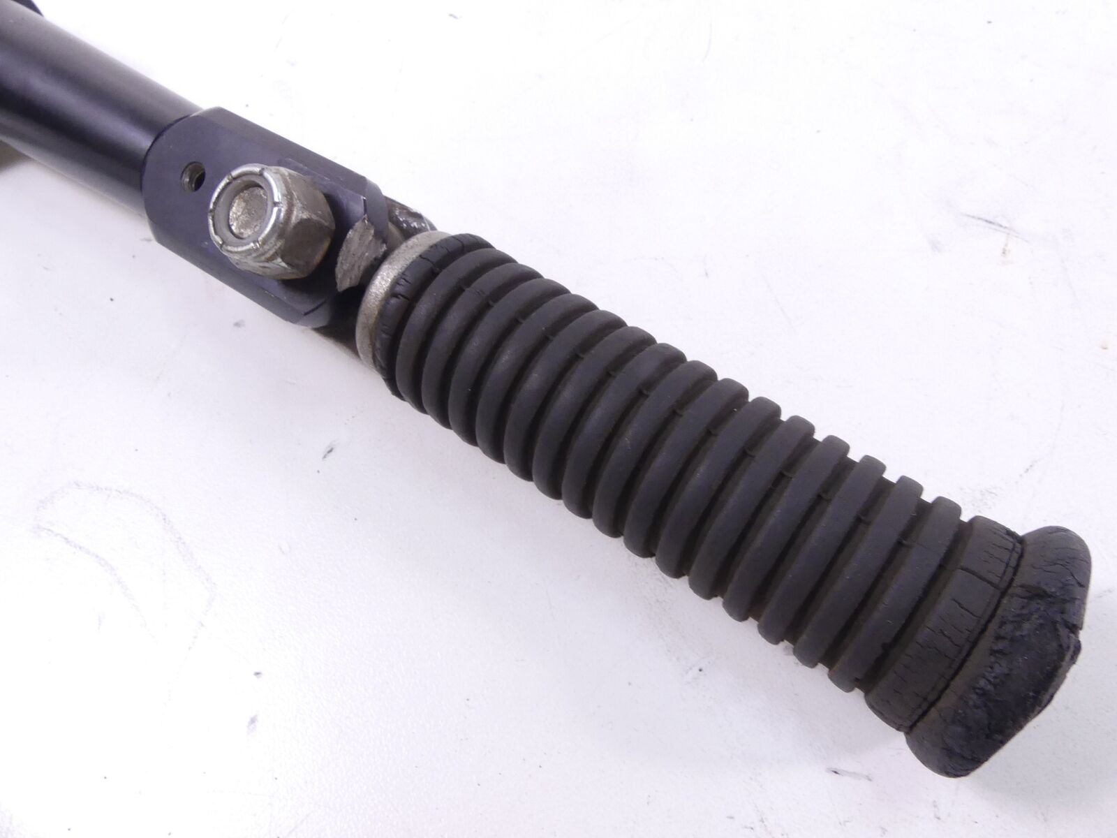 2017 Harley Dyna FXDB Street Bob Right Rear Passenger Footpeg Set {{ shop.shopifyCountryName }} - Mototech271