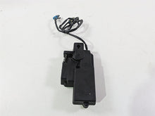 Load image into Gallery viewer, 2017 Indian Chieftain Limited Left Bag Lock Control Module - Read 4017838
